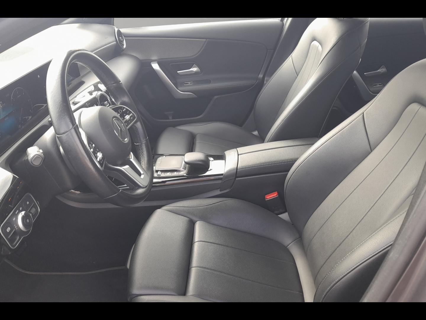 Image MERCEDES-BENZ Classe A 180d 116ch Progressive Line 8G-DCT