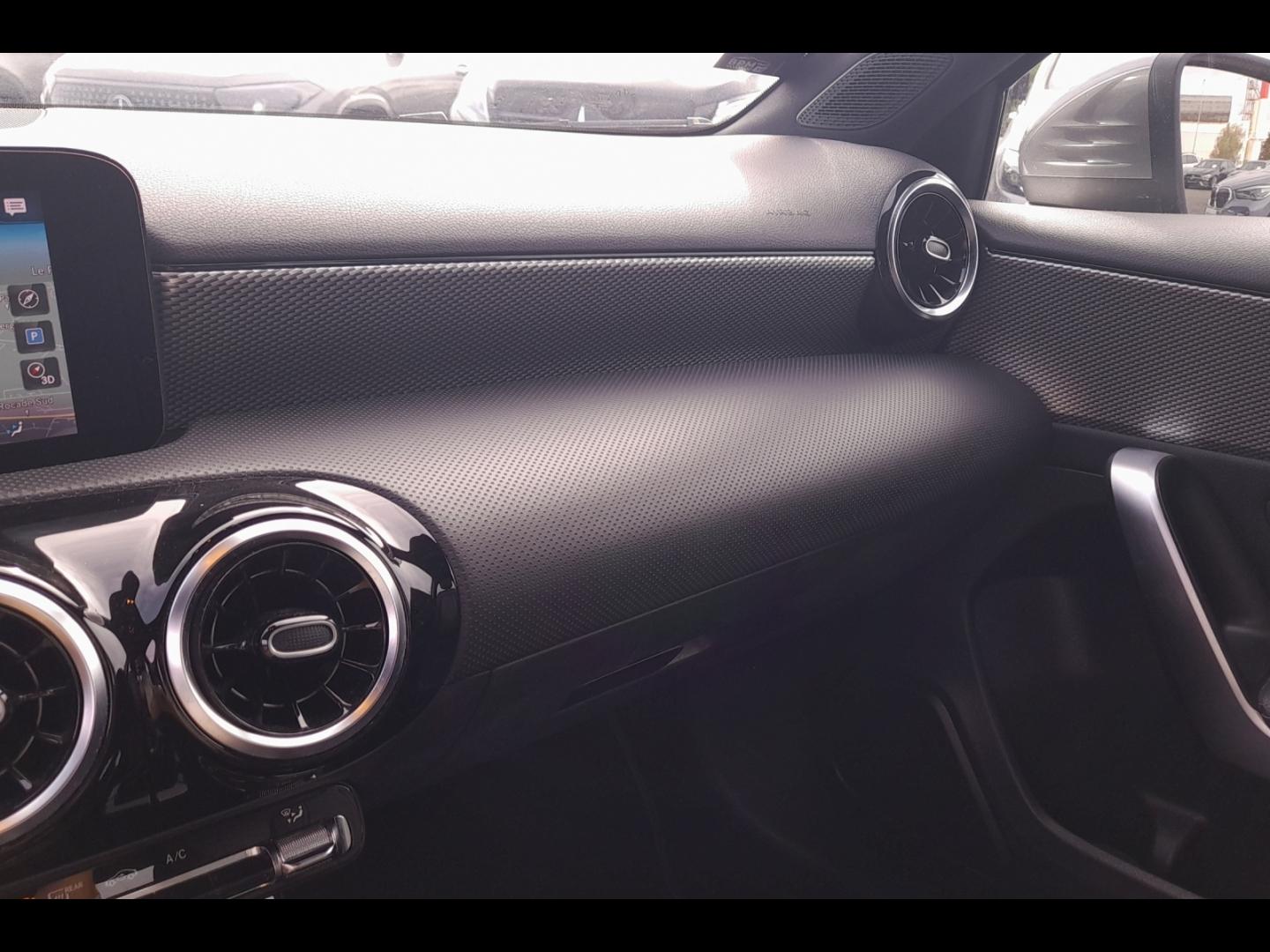 Image MERCEDES-BENZ Classe A 180d 116ch Progressive Line 8G-DCT