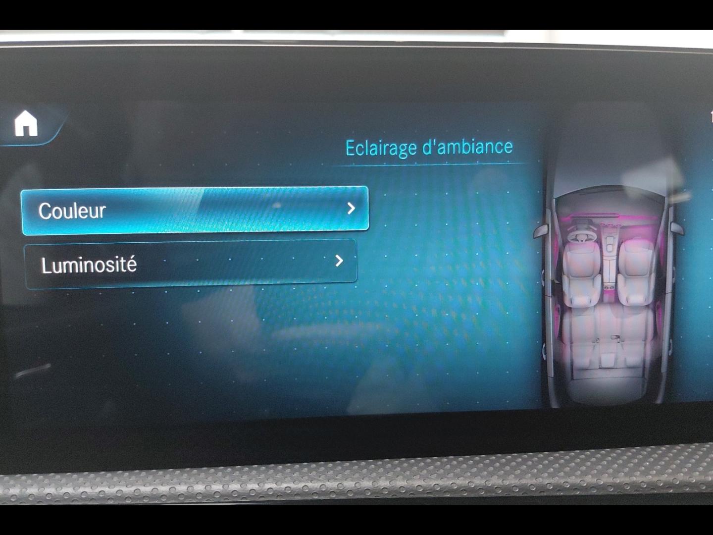 Image MERCEDES-BENZ Classe A 180 d 116ch AMG Line 8G-DCT