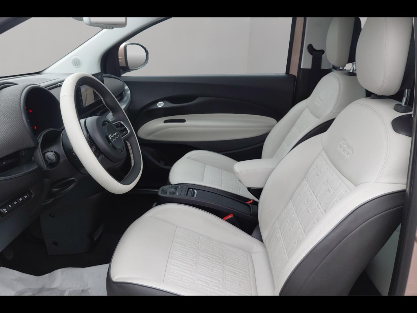 Image FIAT 500 e 118ch La Prima MY23