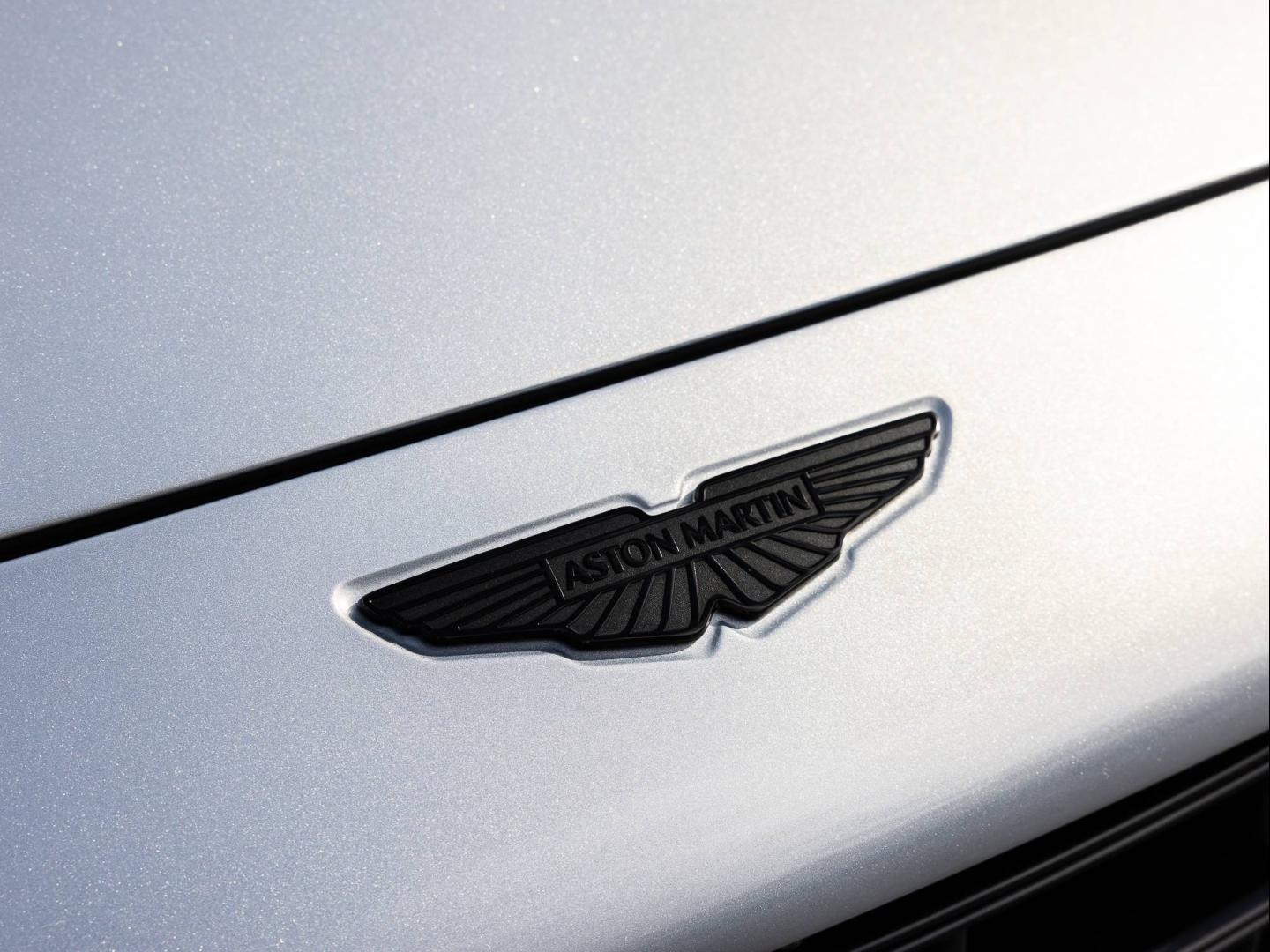 Image ASTON MARTIN DBX 4.0 V8 biturbo 707ch BVA9