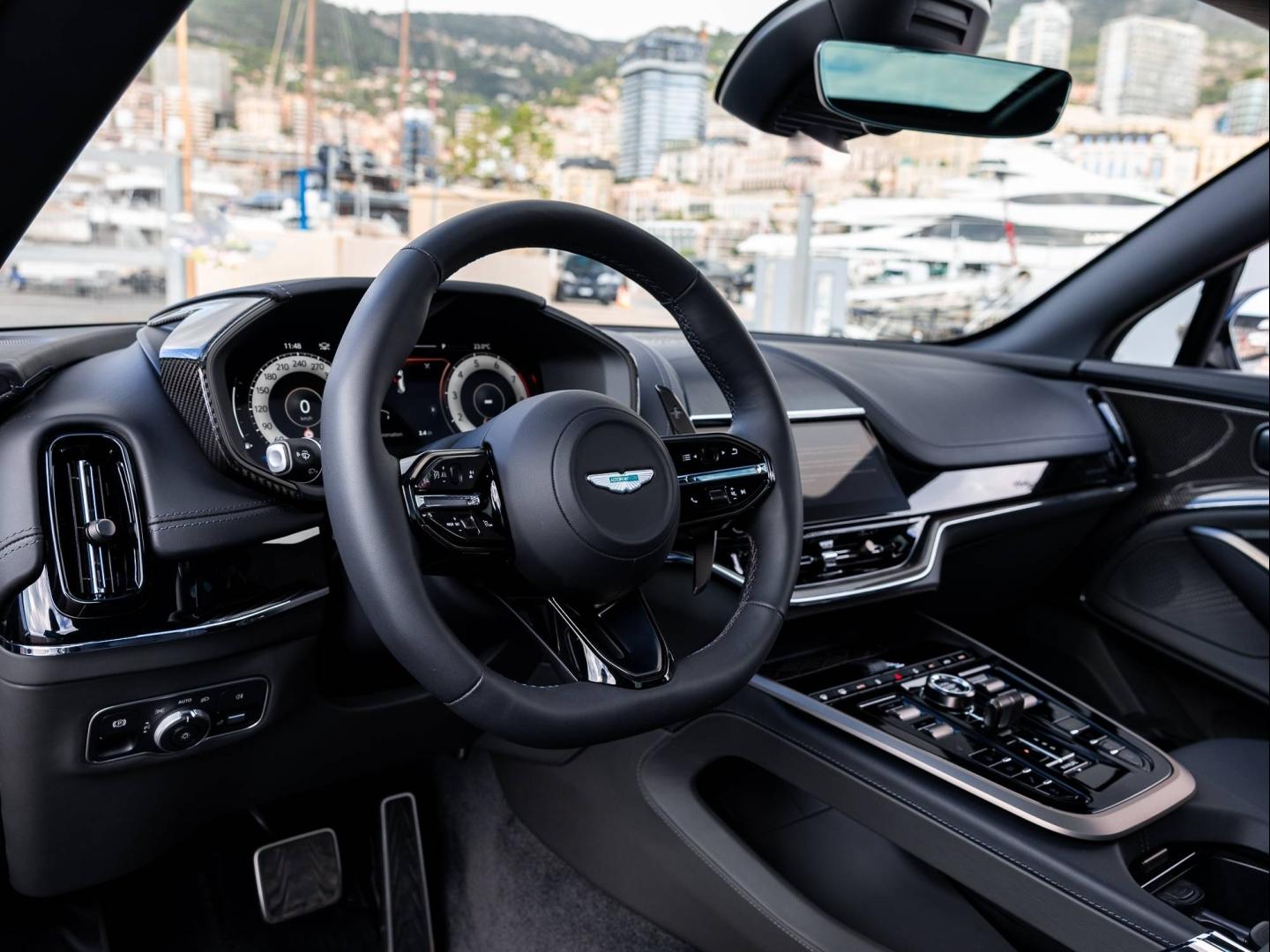Image ASTON MARTIN DBX 4.0 V8 biturbo 707ch BVA9
