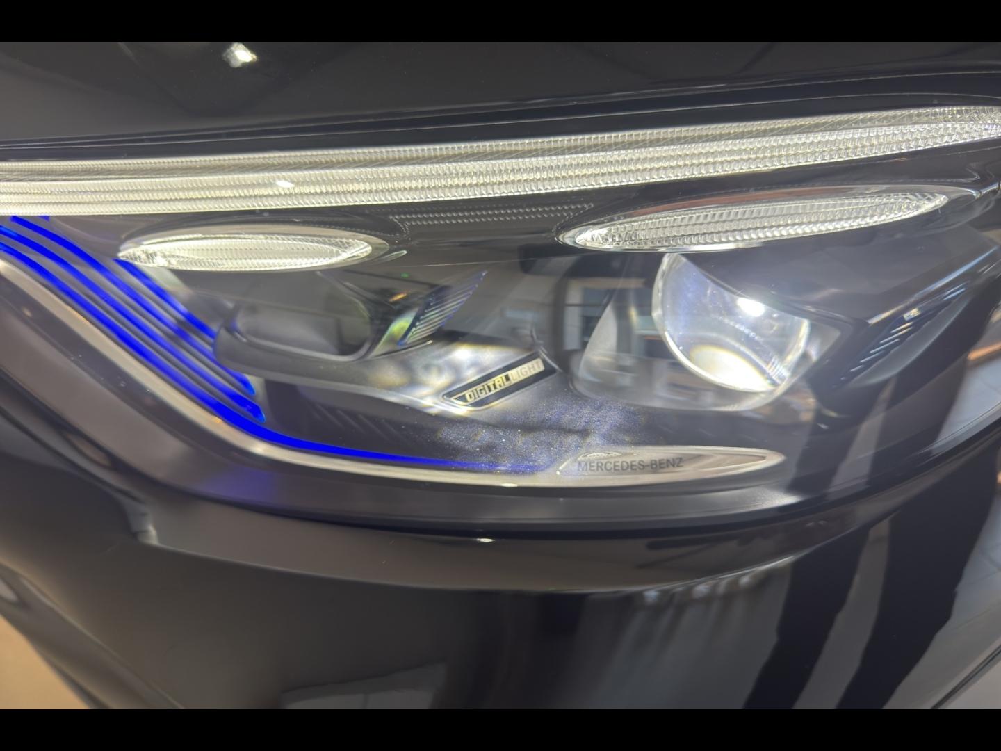 Image MERCEDES-BENZ GLC Coupé 220 d 197ch AMG Line 4Matic 9G-Tronic