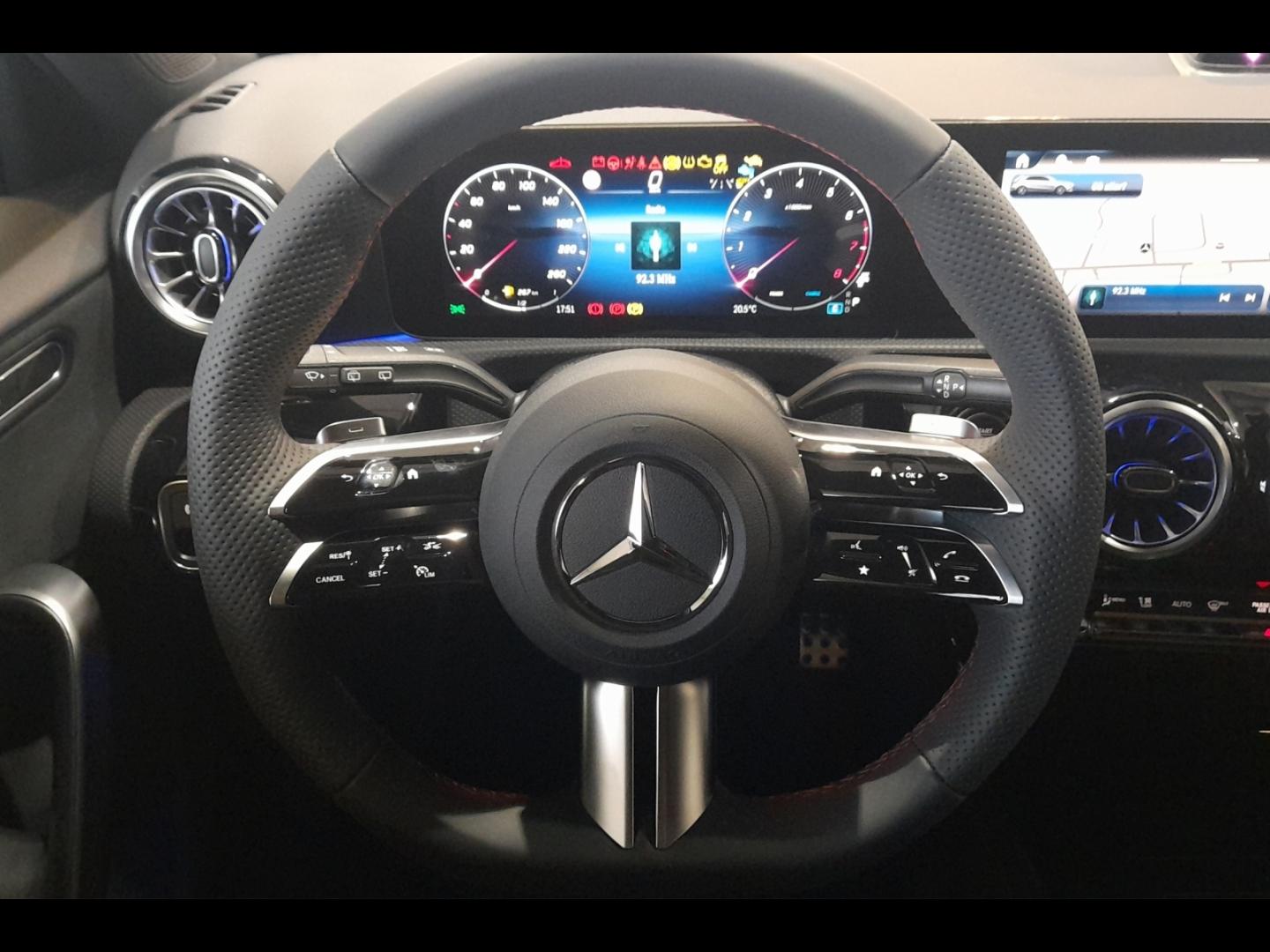 Image MERCEDES-BENZ Classe A 180 136ch AMG Line 7G-DCT