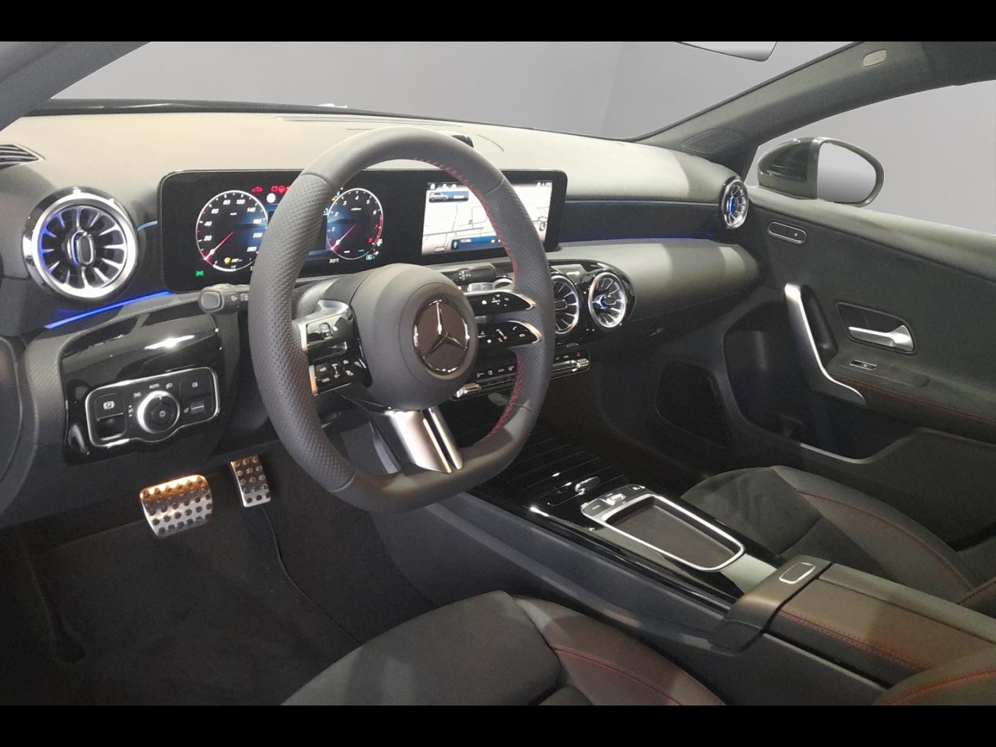 Image MERCEDES-BENZ Classe A 180 136ch AMG Line 7G-DCT