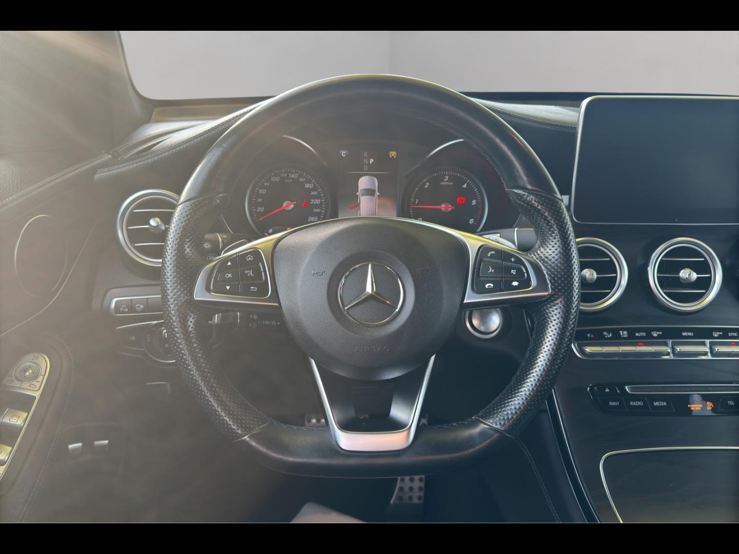 Image MERCEDES-BENZ GLC 250 d 204ch Sportline 4Matic 9G-Tronic Euro6c