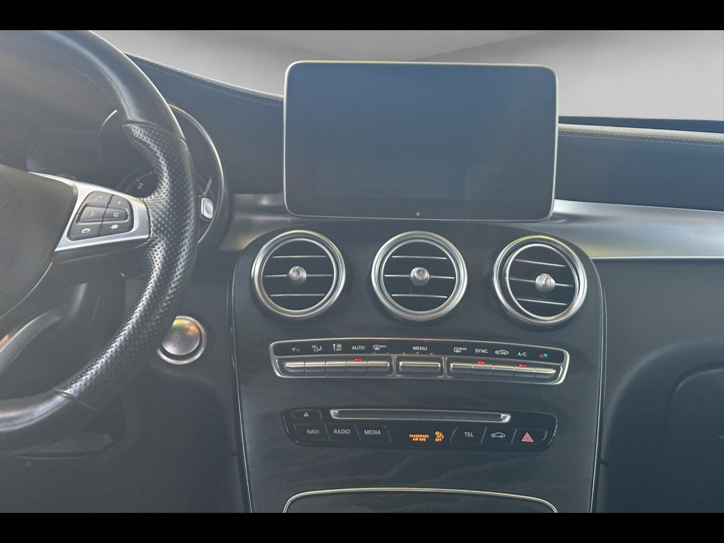 Image MERCEDES-BENZ GLC 250 d 204ch Sportline 4Matic 9G-Tronic Euro6c