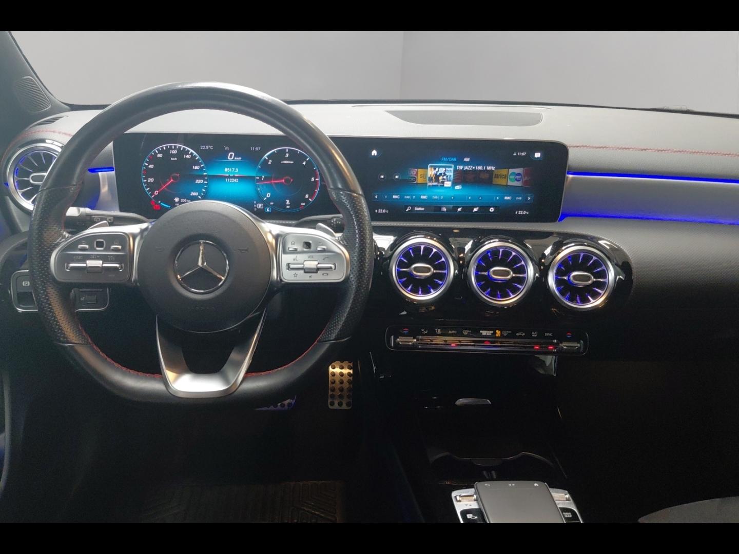 Image MERCEDES-BENZ CLA Shooting Brake 220 d 190ch AMG Line 8G-DCT