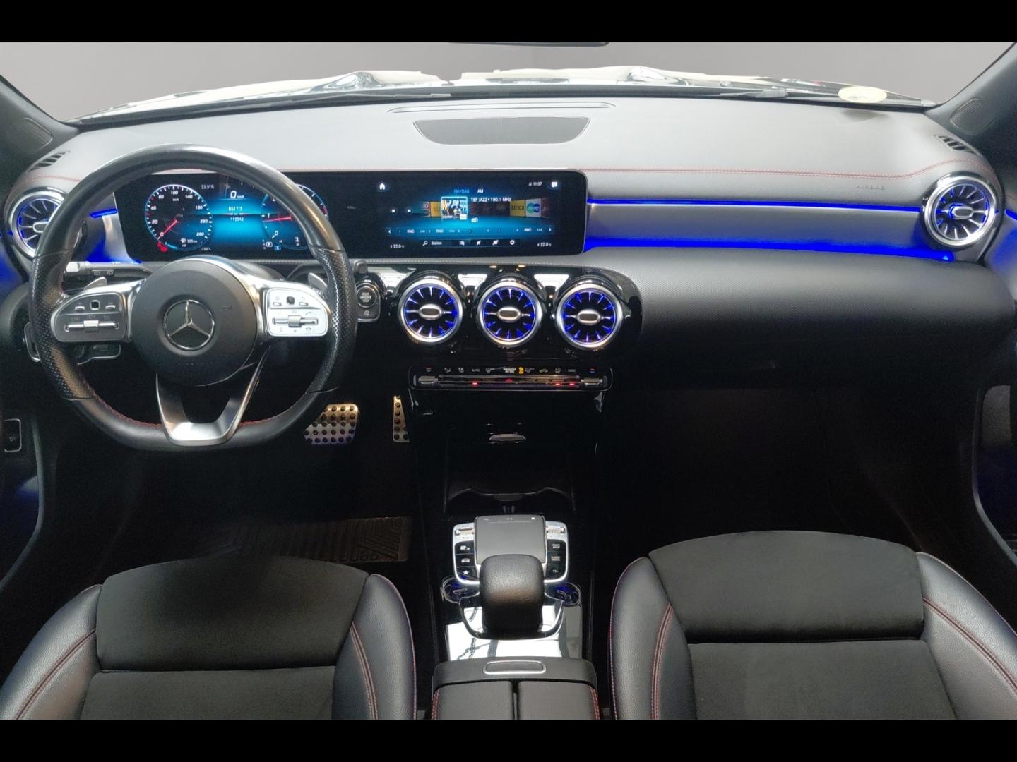 Image MERCEDES-BENZ CLA Shooting Brake 220 d 190ch AMG Line 8G-DCT