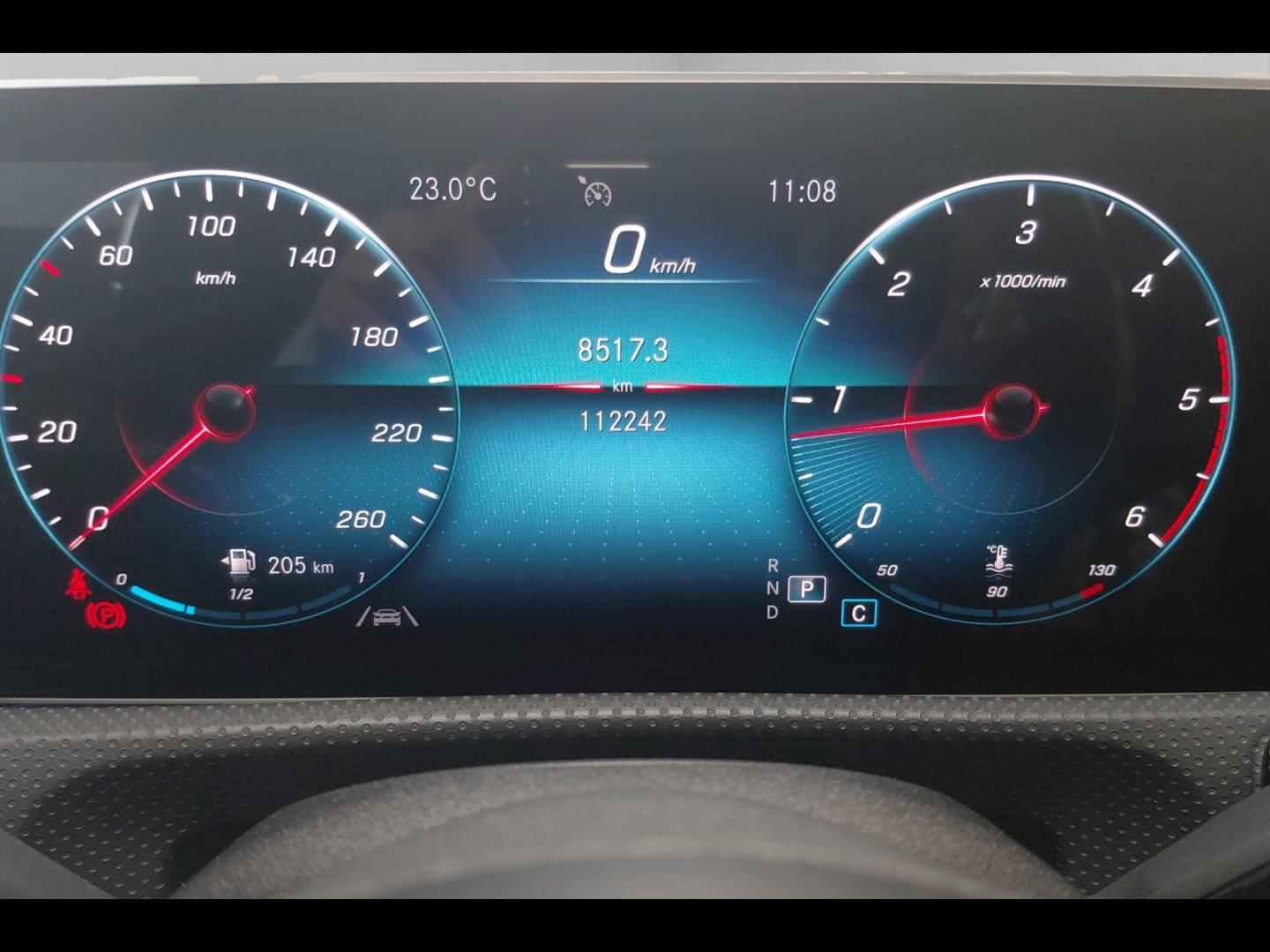 Image MERCEDES-BENZ CLA Shooting Brake 220 d 190ch AMG Line 8G-DCT