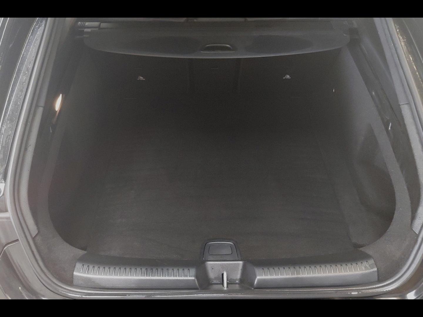Image MERCEDES-BENZ CLA Shooting Brake 220 d 190ch AMG Line 8G-DCT