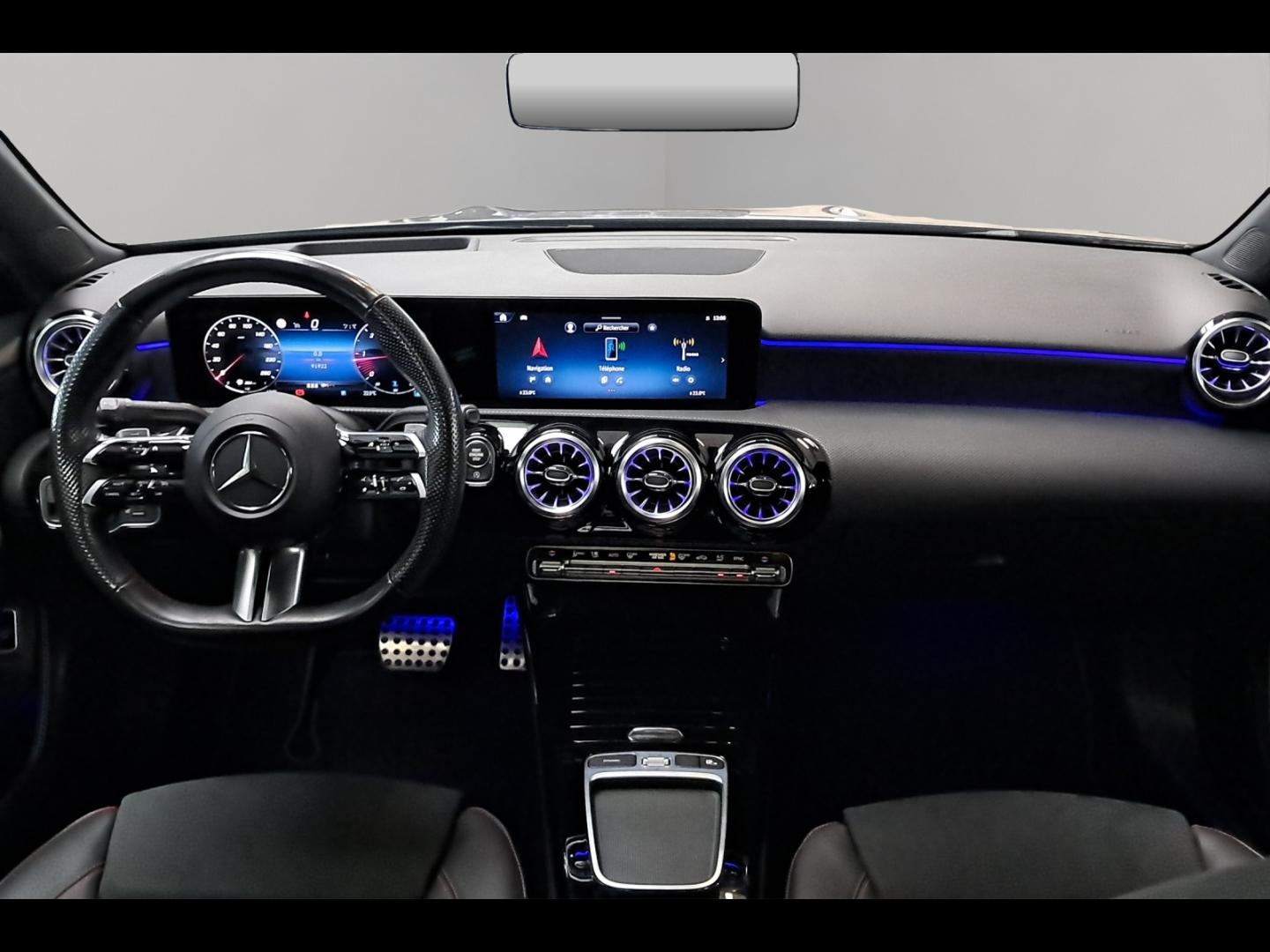 Image MERCEDES-BENZ Classe A Berline 180 d 116ch AMG Line 8G-DCT