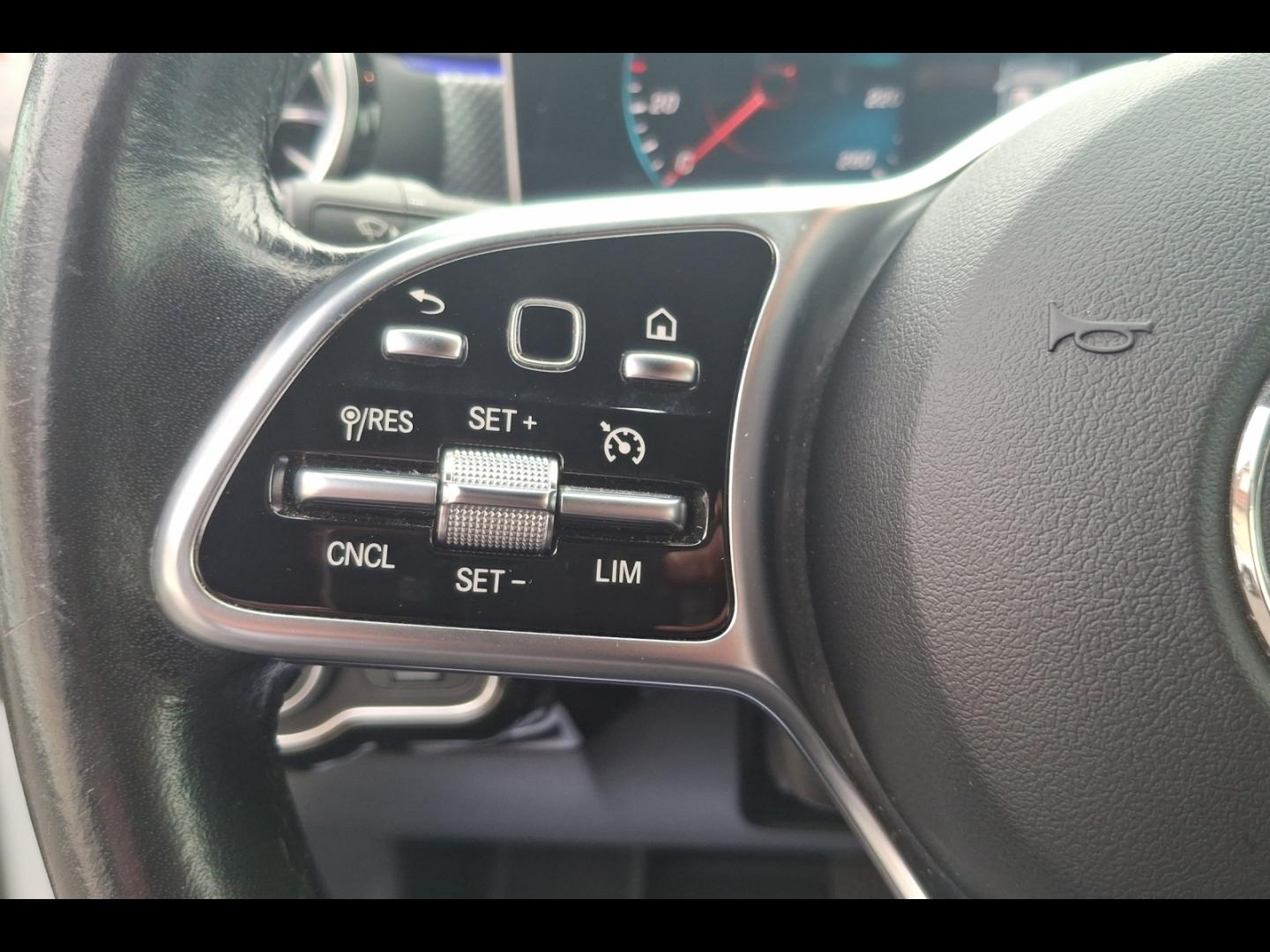 Image MERCEDES-BENZ Classe A 180 d 116ch Progressive Line 7G-DCT