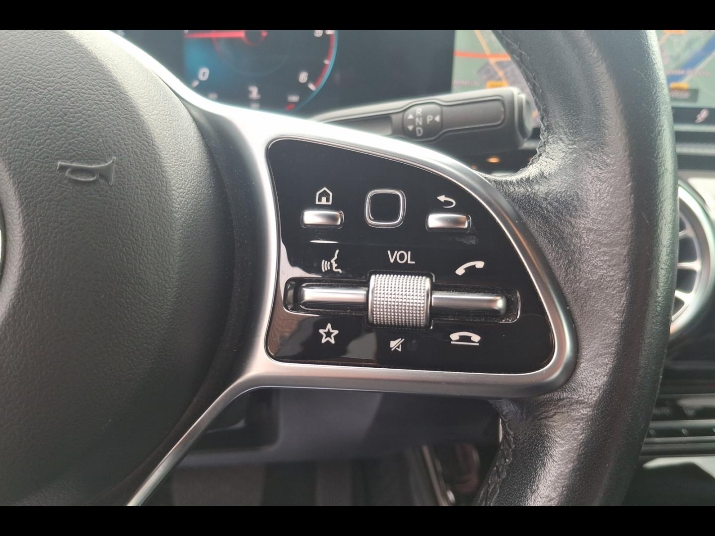 Image MERCEDES-BENZ Classe A 180 d 116ch Progressive Line 7G-DCT