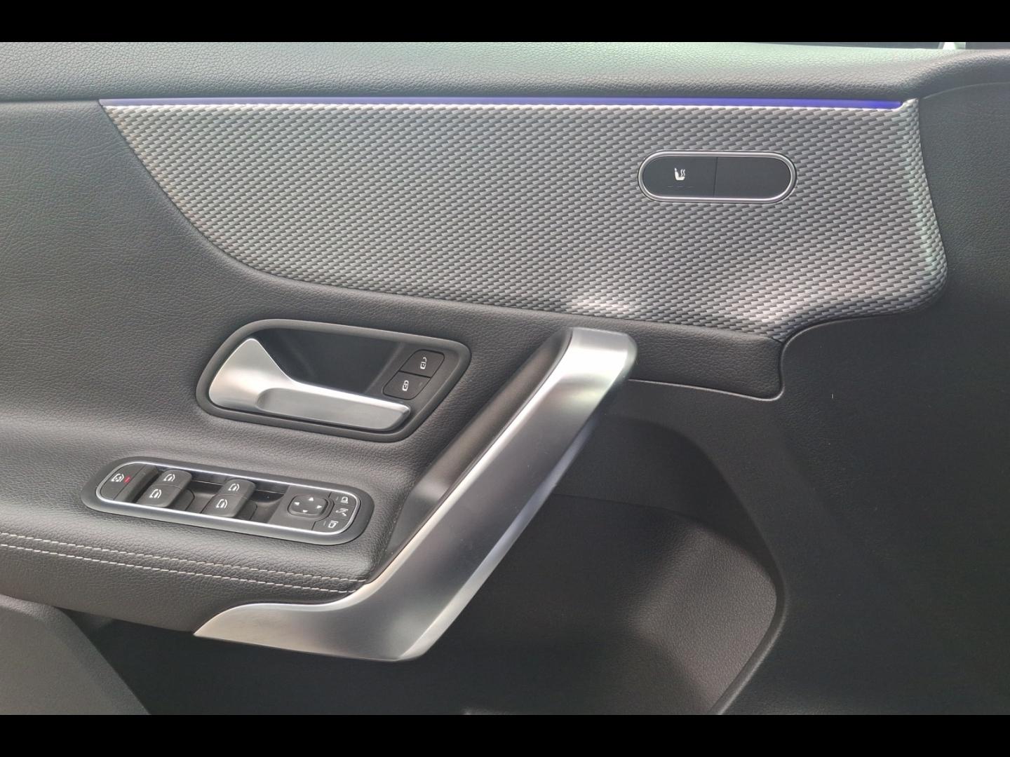 Image MERCEDES-BENZ Classe A 180 d 116ch Progressive Line 7G-DCT