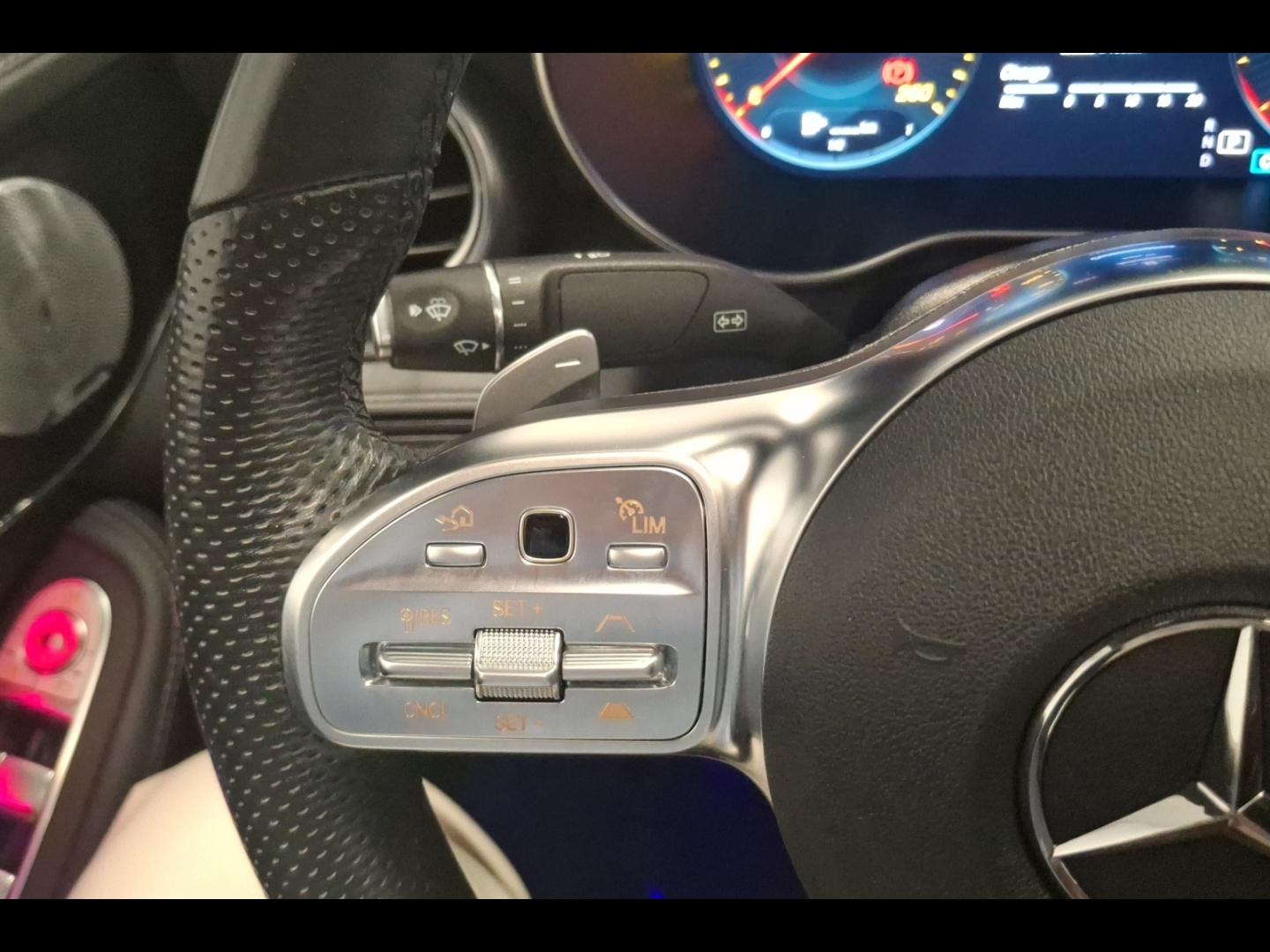 Image MERCEDES-BENZ GLC Coupé 220 d 194ch AMG Line 4Matic 9G-Tronic