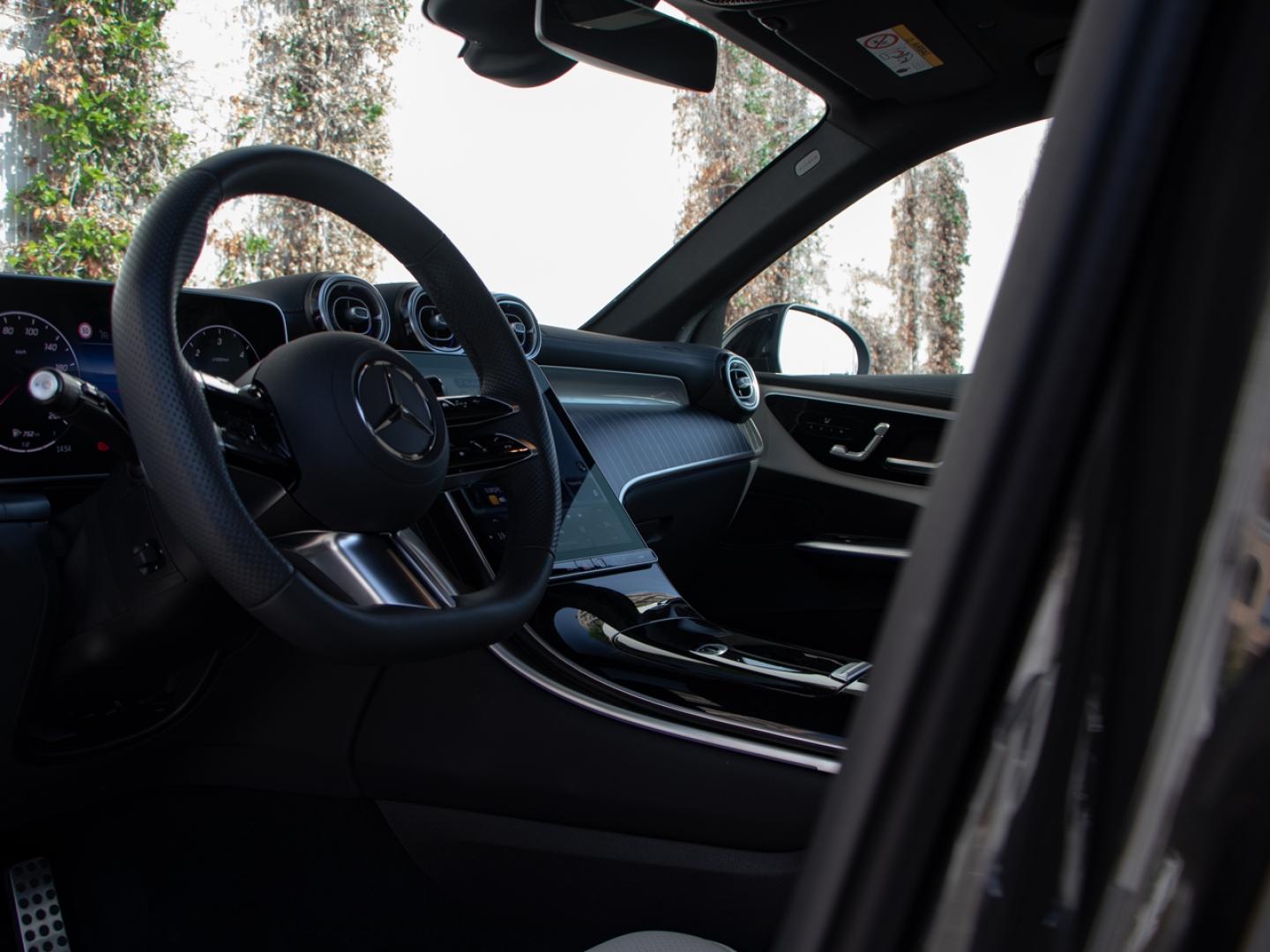 Image MERCEDES-BENZ GLC 220 d 197ch AMG Line 4Matic 9G-Tronic