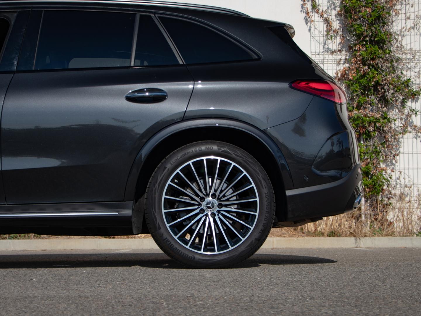Image MERCEDES-BENZ GLC 220 d 197ch AMG Line 4Matic 9G-Tronic
