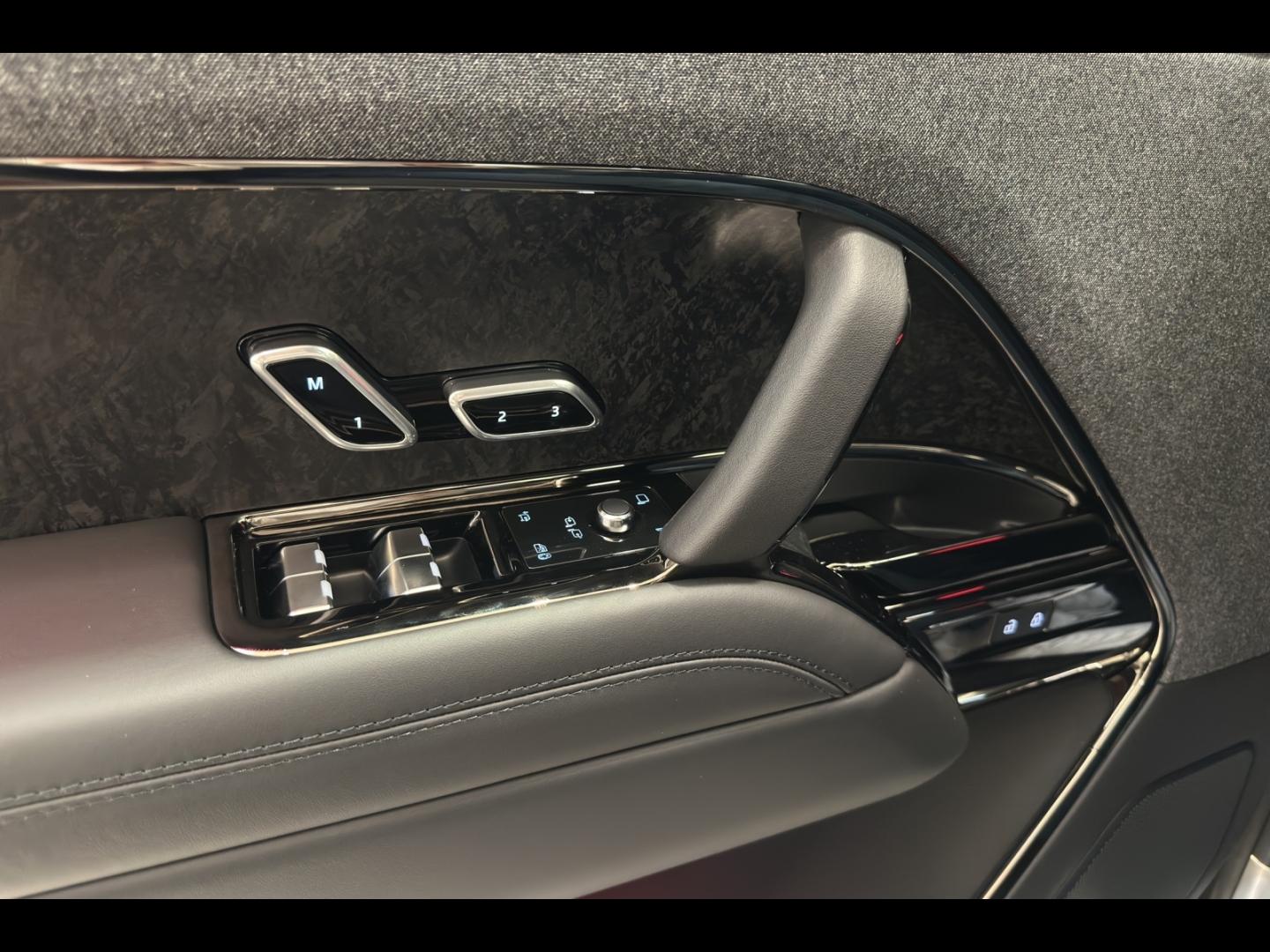 Image LAND-ROVER Range Rover Sport 3.0 P550e 550ch PHEV Autobiography