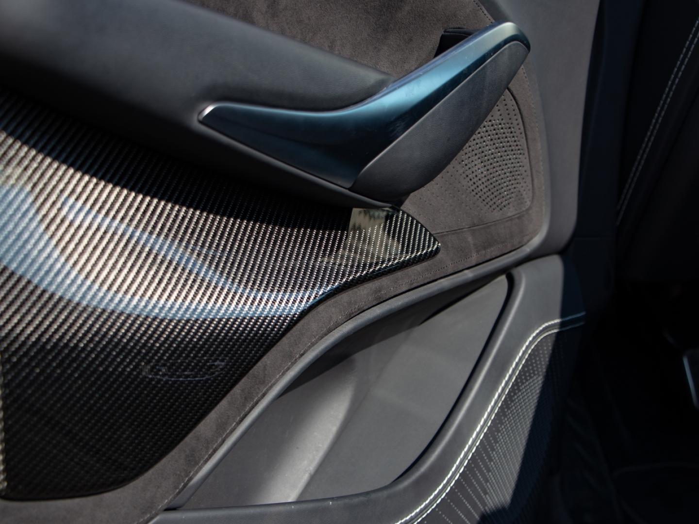Image ASTON MARTIN DBX 4.0 V8 biturbo 707ch BVA9