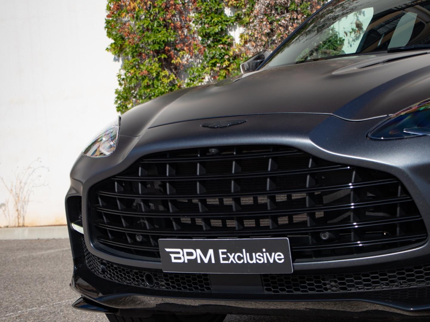 Image ASTON MARTIN DBX 4.0 V8 biturbo 707ch BVA9