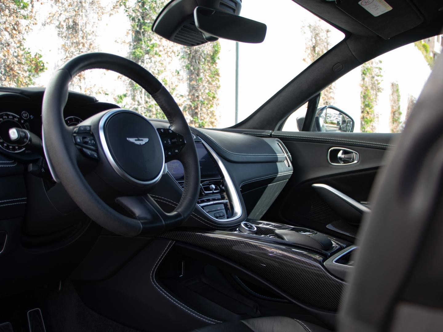 Image ASTON MARTIN DBX 4.0 V8 biturbo 707ch BVA9