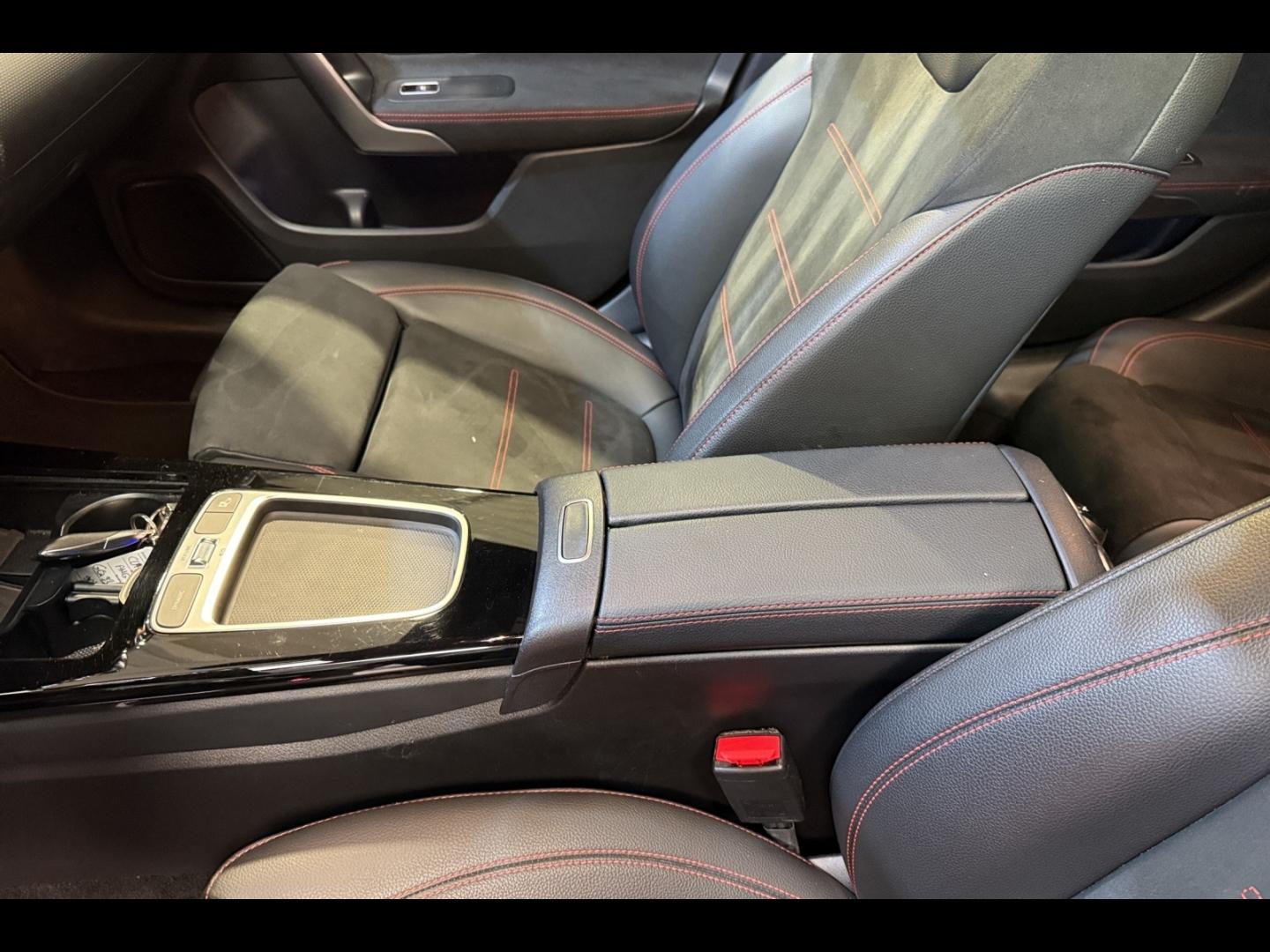 Image MERCEDES-BENZ CLA 250 e Hybrid EQ 218ch AMG Line 8G-DCT