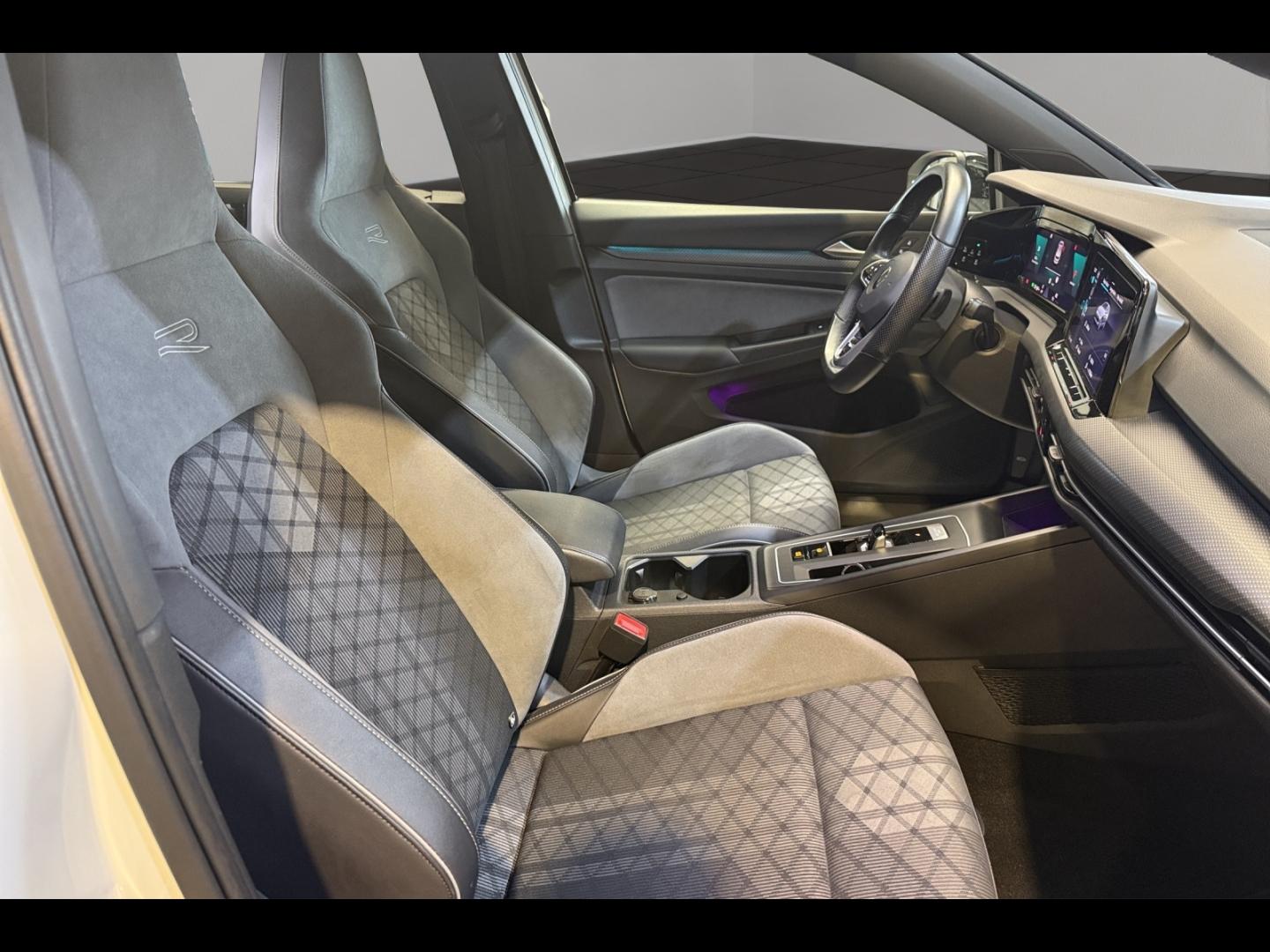 Image VOLKSWAGEN Golf 1.5 eTSI OPF 150ch R-Line DSG7