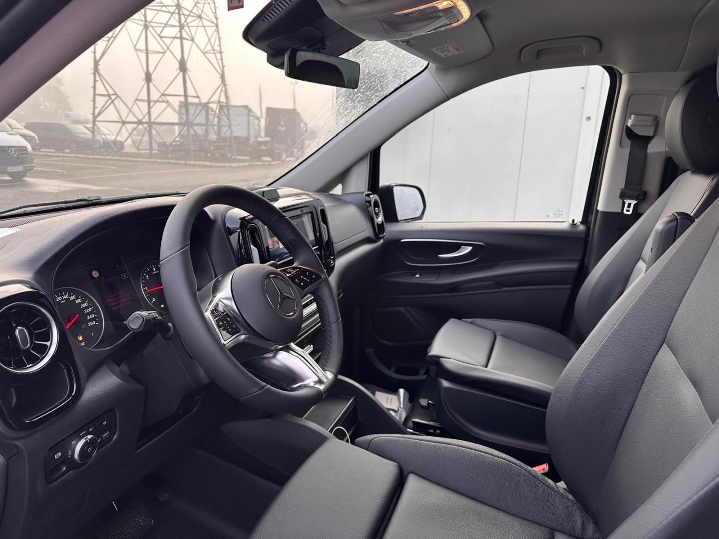 Image MERCEDES-BENZ Vito Fg 119 CDI Compact Select Propulsion 9G-Tronic