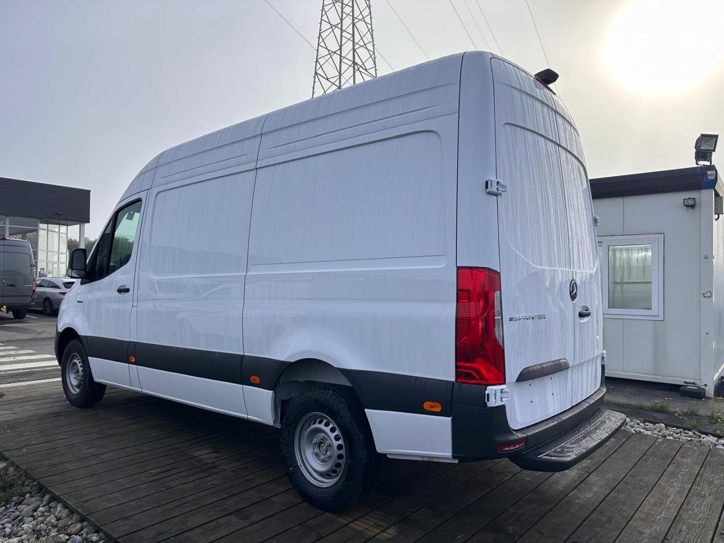 Image MERCEDES-BENZ Sprinter Fg 320 eSprinter 37 3T5 Pro