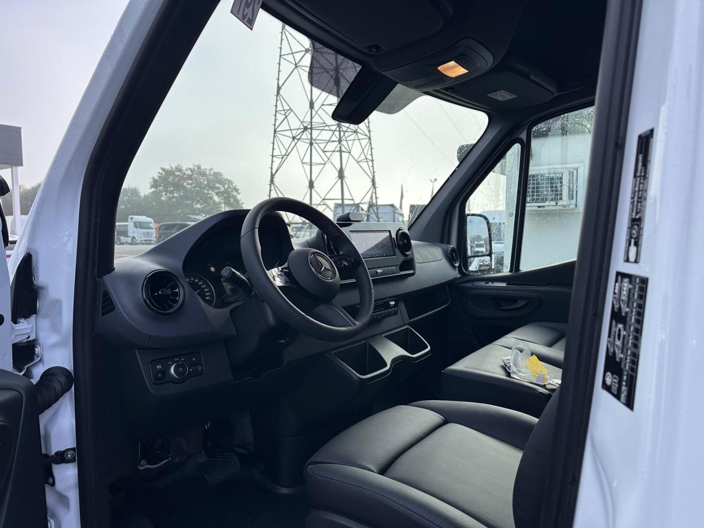 Image MERCEDES-BENZ Sprinter Fg 320 eSprinter 37 3T5 Pro