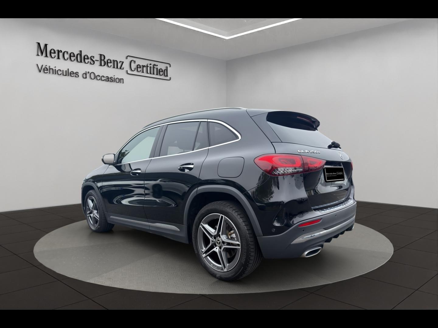 Image MERCEDES-BENZ GLA 250 e 160+102ch AMG Line 8G-DCT