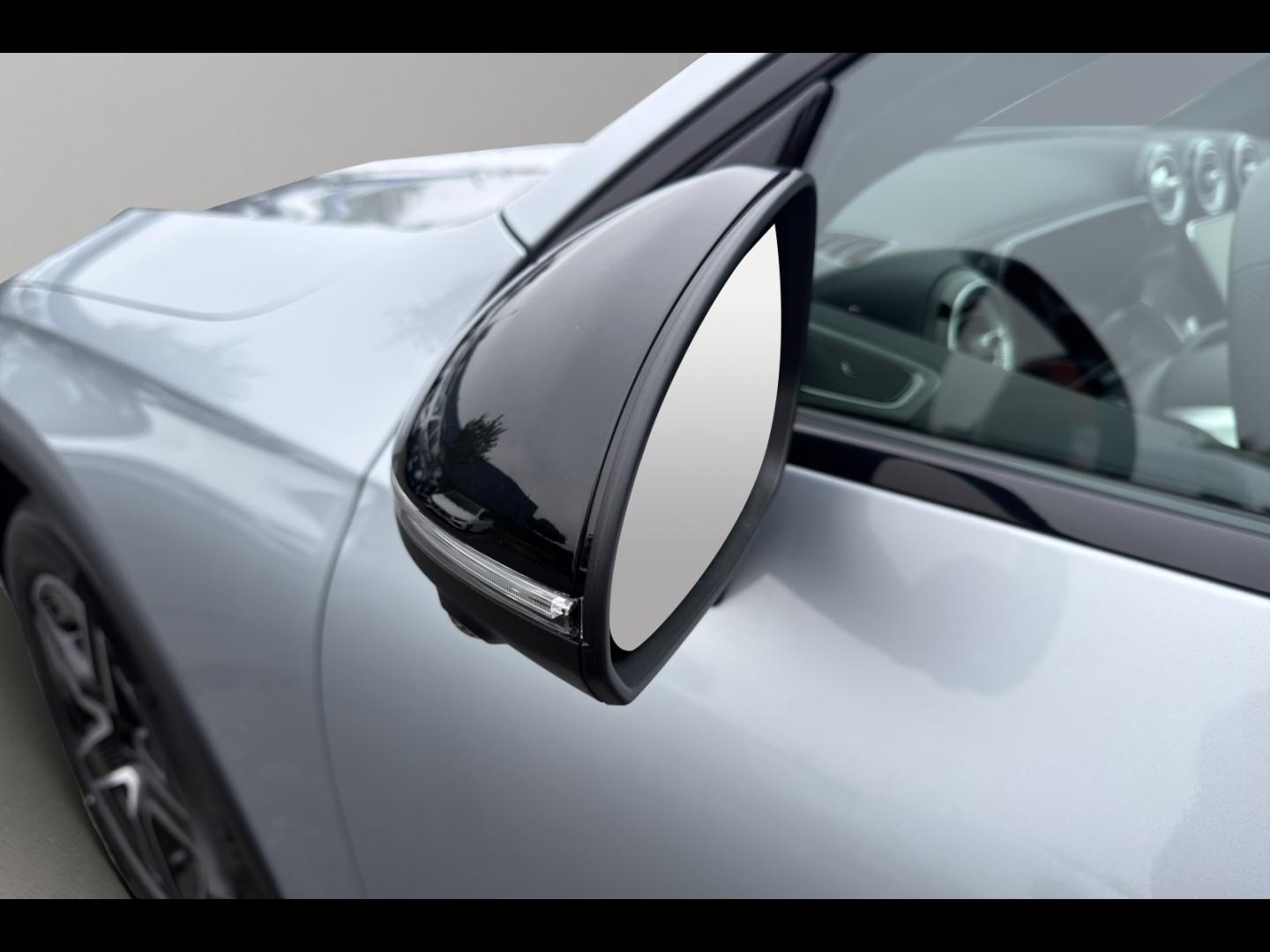 Image MERCEDES-BENZ GLC 220 d 197ch AMG Line 4Matic 9G-Tronic
