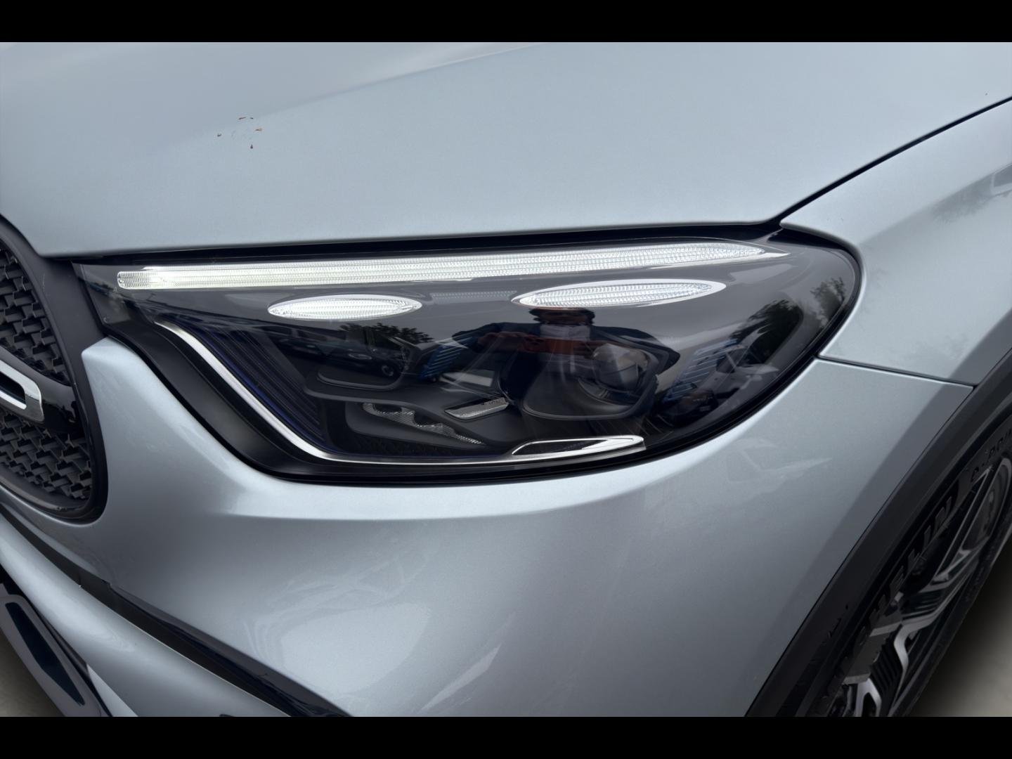 Image MERCEDES-BENZ GLC 220 d 197ch AMG Line 4Matic 9G-Tronic