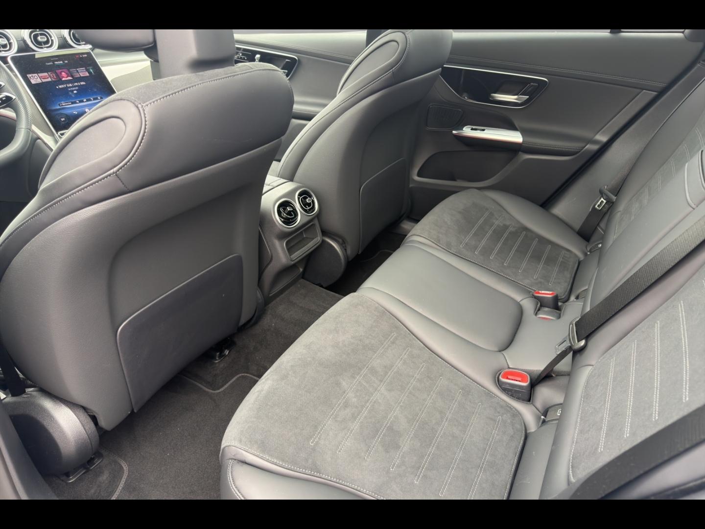 Image MERCEDES-BENZ GLC 220 d 197ch AMG Line 4Matic 9G-Tronic