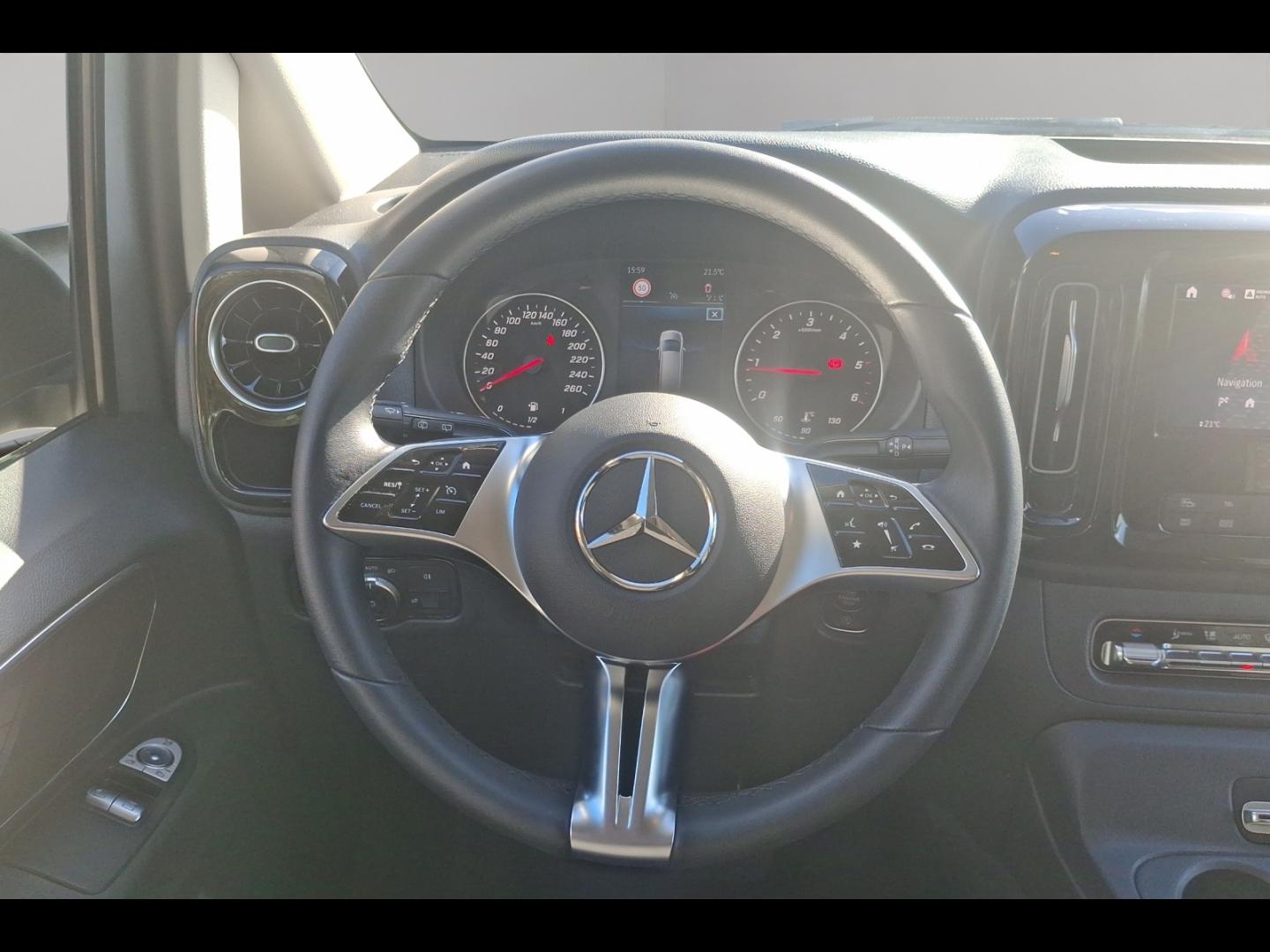 Image MERCEDES-BENZ Vito Fg 119 CDI Mixto 4X4 Long Select Propulsion 9G-Tronic