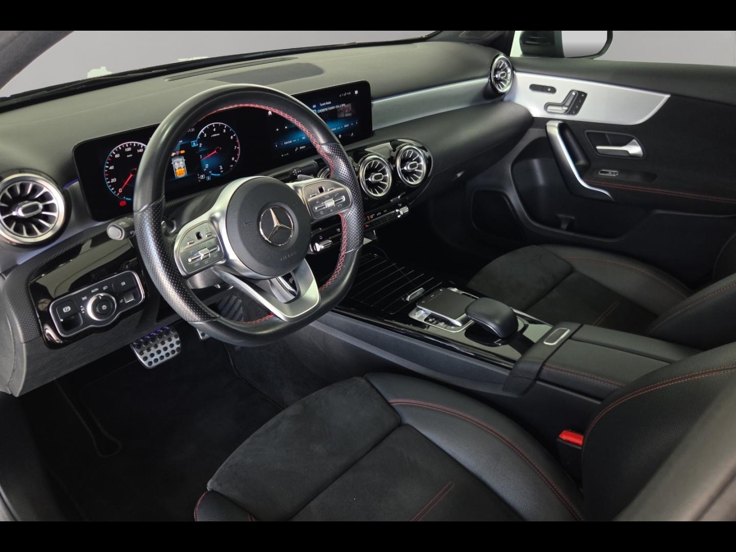 Image MERCEDES-BENZ Classe A 180 136ch AMG Line 7G-DCT