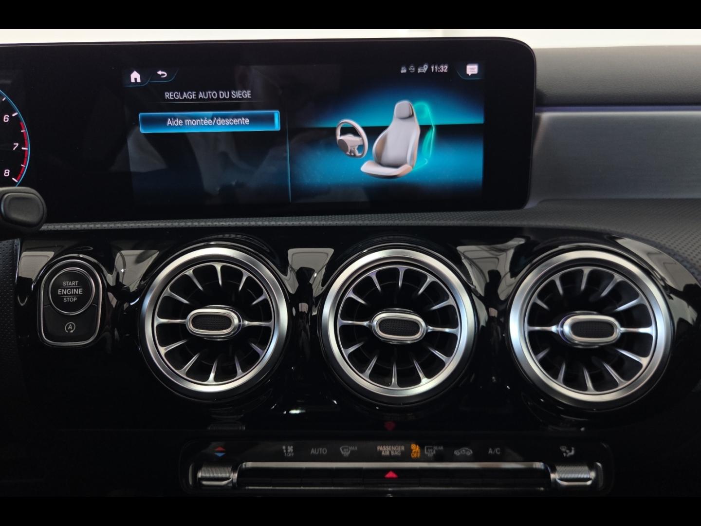 Image MERCEDES-BENZ Classe A 180 136ch AMG Line 7G-DCT