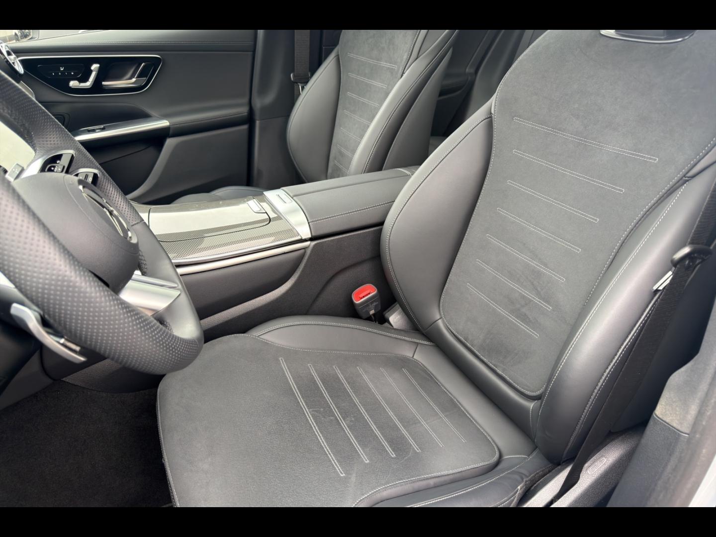 Image MERCEDES-BENZ GLC 220 d 197ch AMG Line 4Matic 9G-Tronic