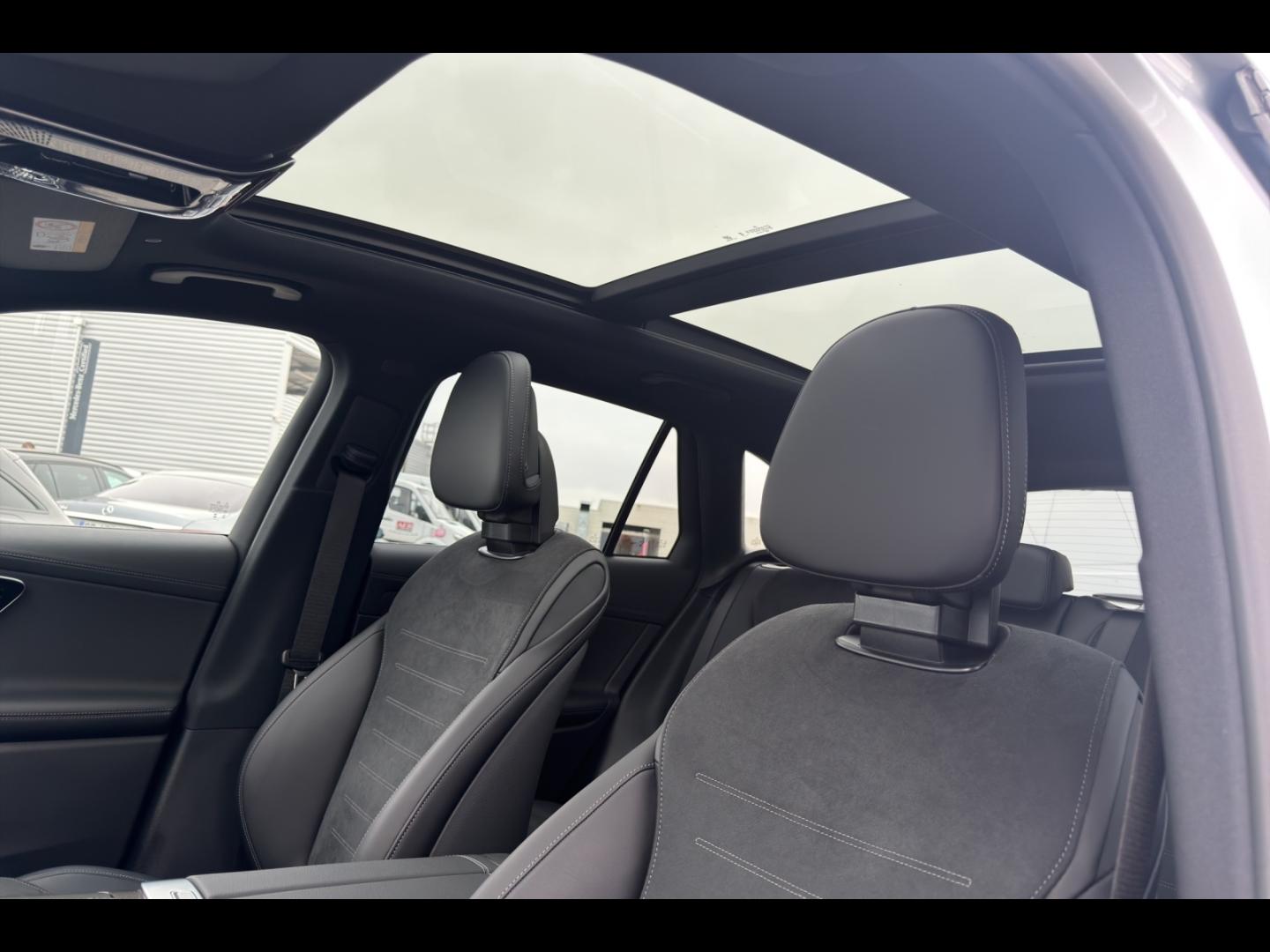 Image MERCEDES-BENZ GLC 220 d 197ch AMG Line 4Matic 9G-Tronic