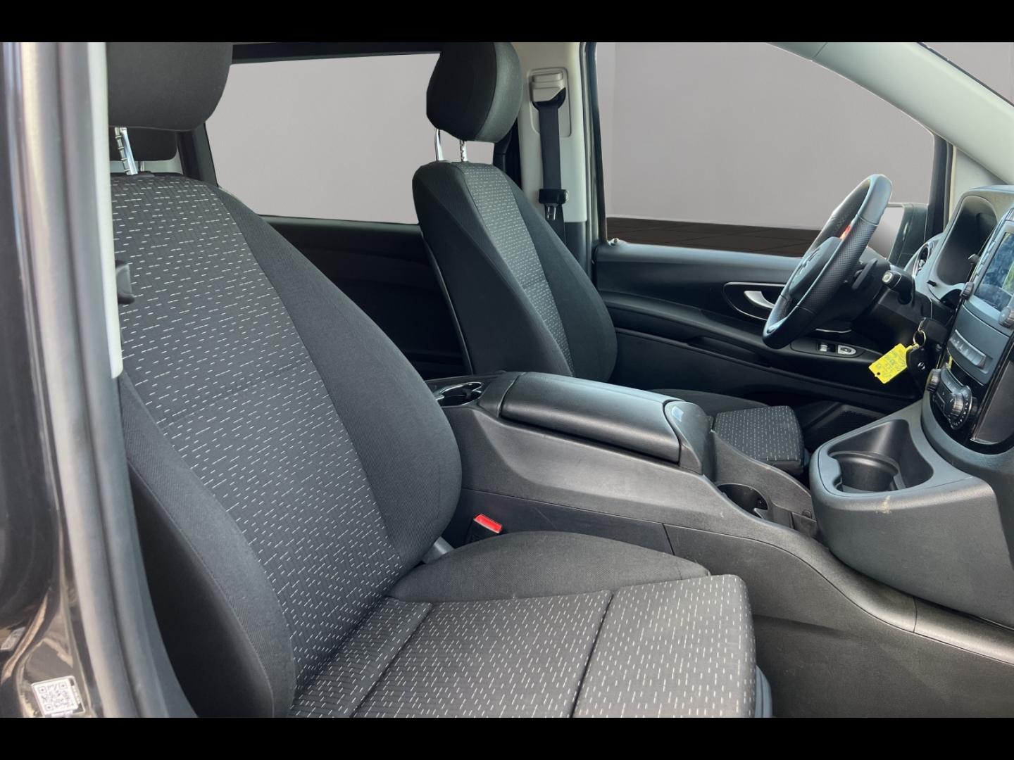 Image MERCEDES-BENZ Vito Fg 119 CDI Mixto Long Pro 4x4 9G-Tronic