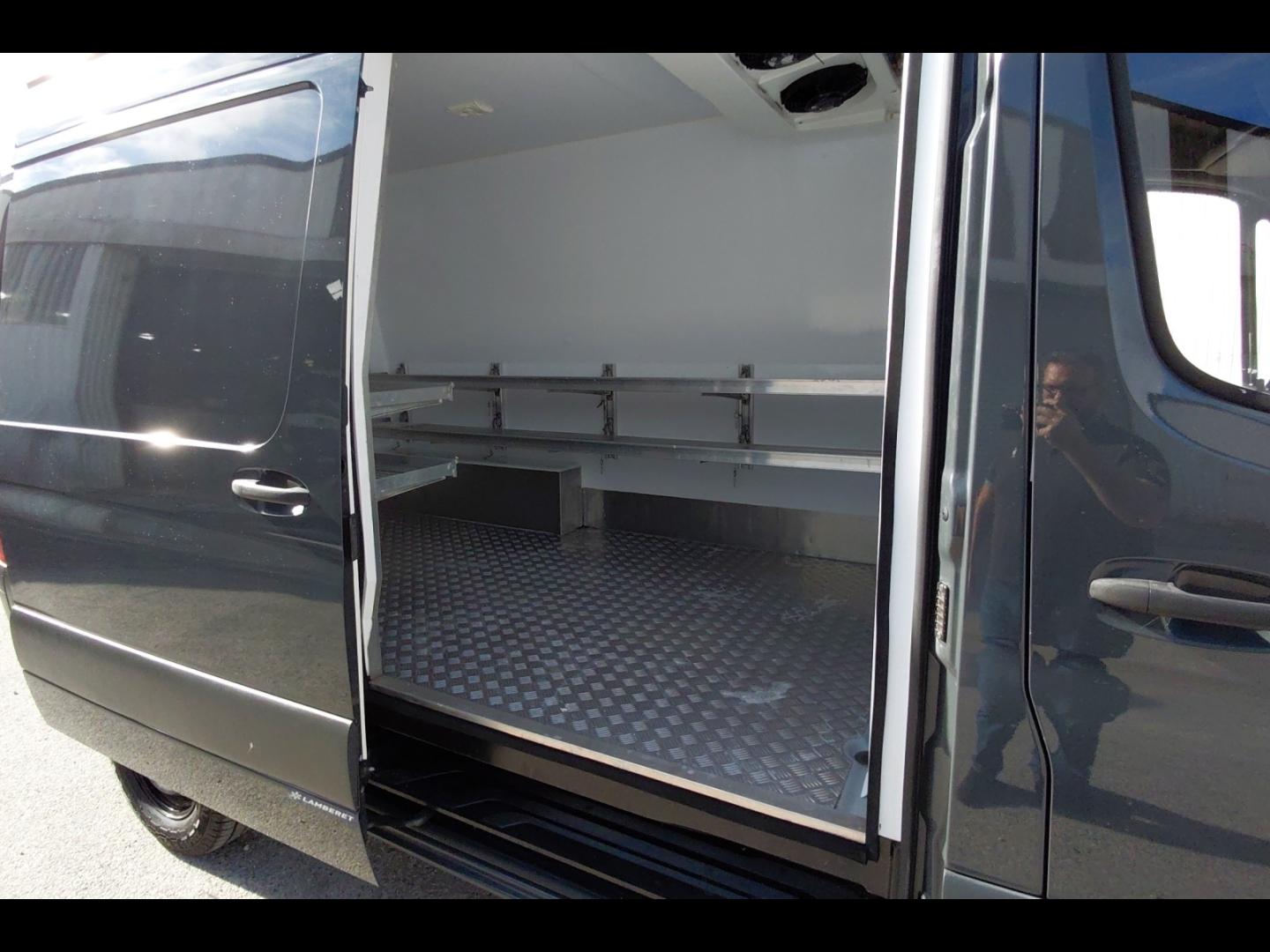 Image MERCEDES-BENZ Sprinter Fg 316 CDI 37 3T5 First Propulsion Lourd 7G-Tronic Plus frigorifique PTRA7T