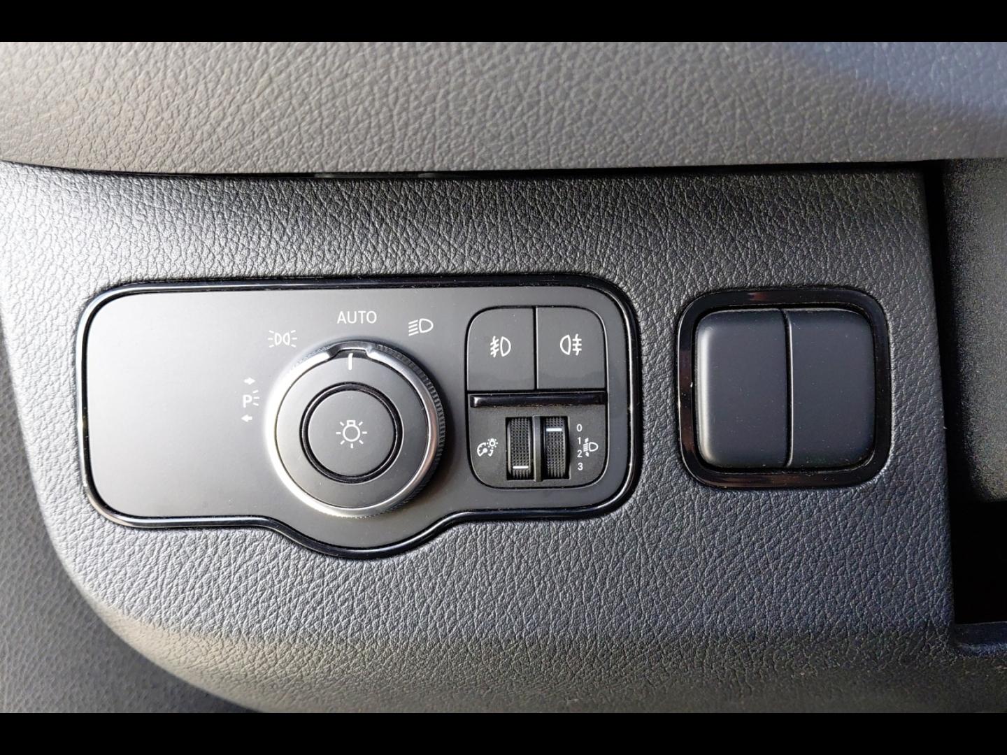 Image MERCEDES-BENZ Sprinter Fg 316 CDI 37 3T5 First Propulsion Lourd 7G-Tronic Plus frigorifique PTRA7T