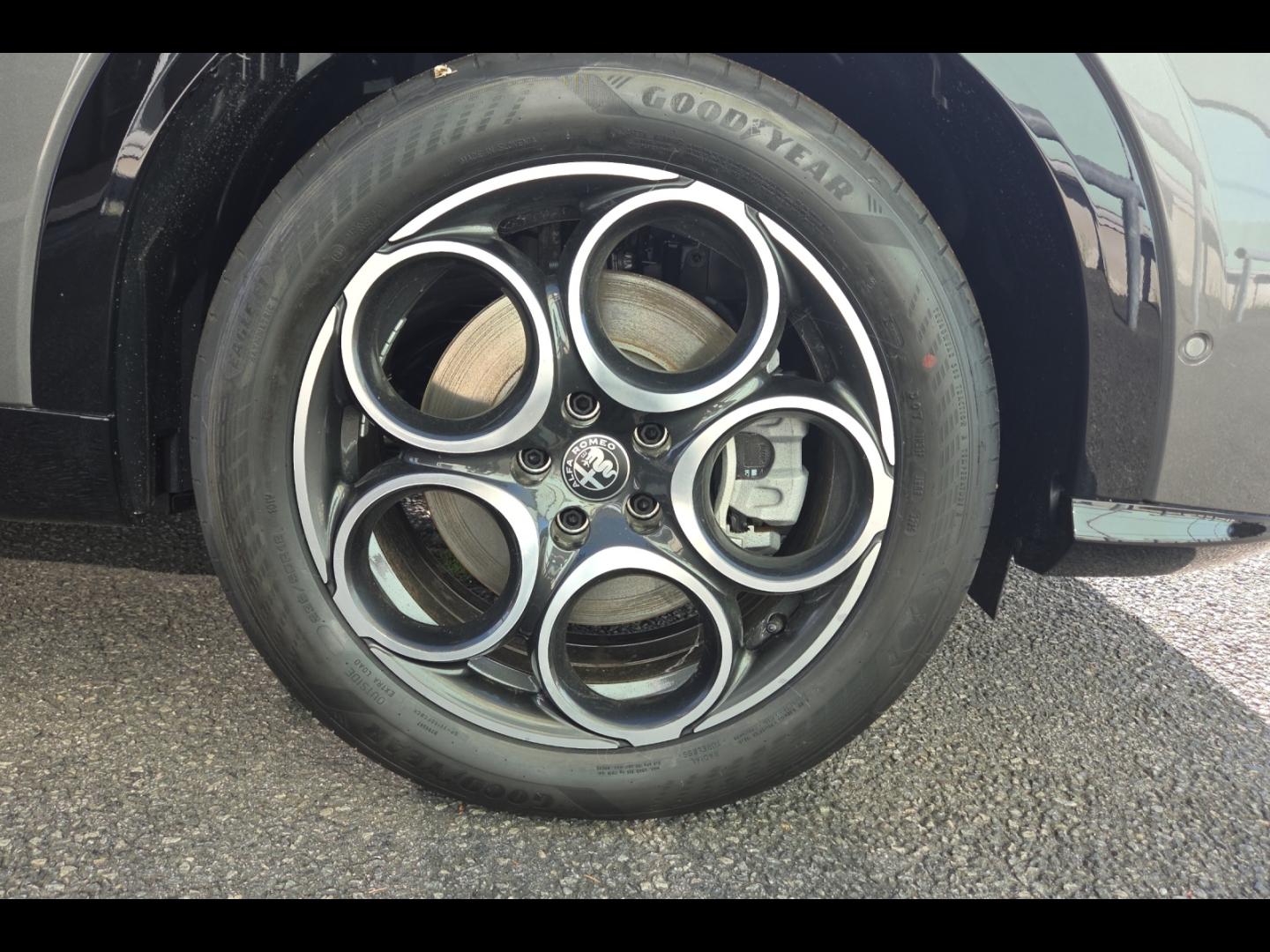 Image ALFA ROMEO Tonale 1.5 Ibrida 175ch TI TCT