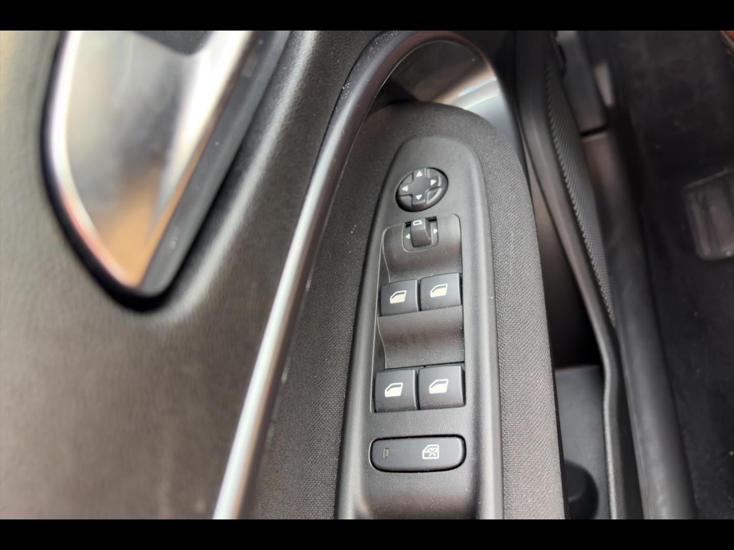 Image FIAT 600 1.2 Hybrid Turbo 145ch Pop eDCT6 Step 2