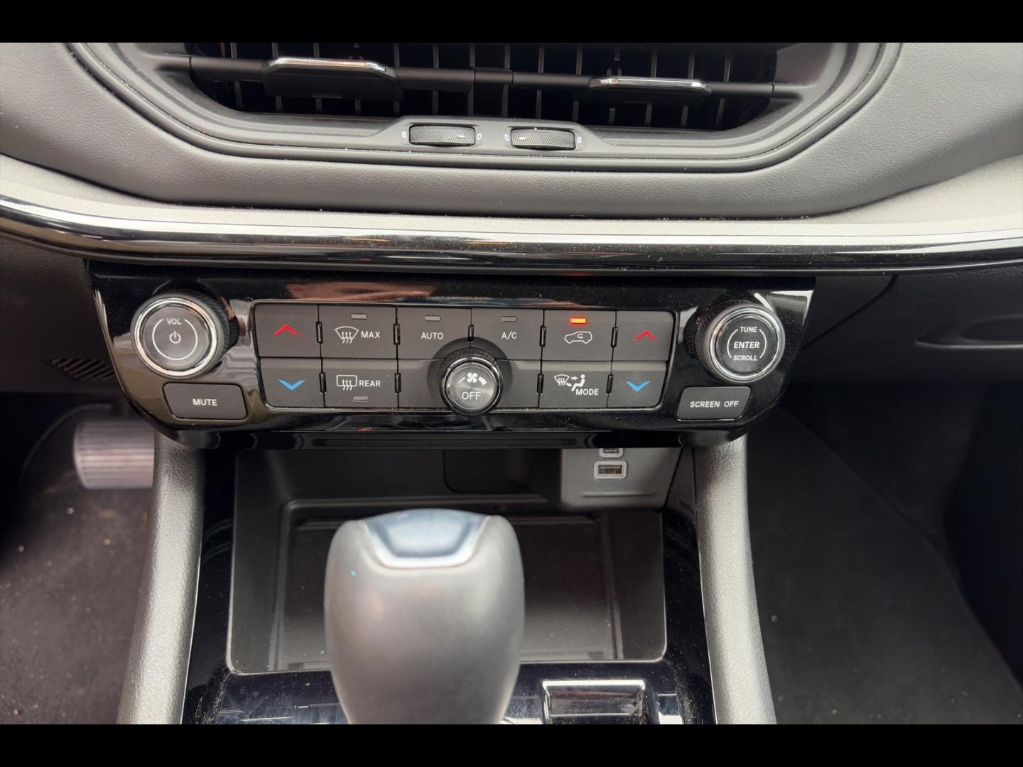 Image JEEP Compass 1.5 Turbo T4 130ch MHEV Summit 4x2 BVR7