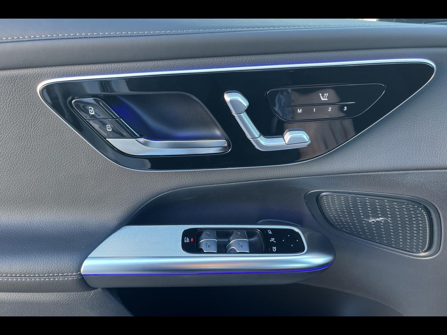 Image MERCEDES-BENZ GLC 300 e Hybrid 313ch AMG Line + 4Matic 9G-Tronic