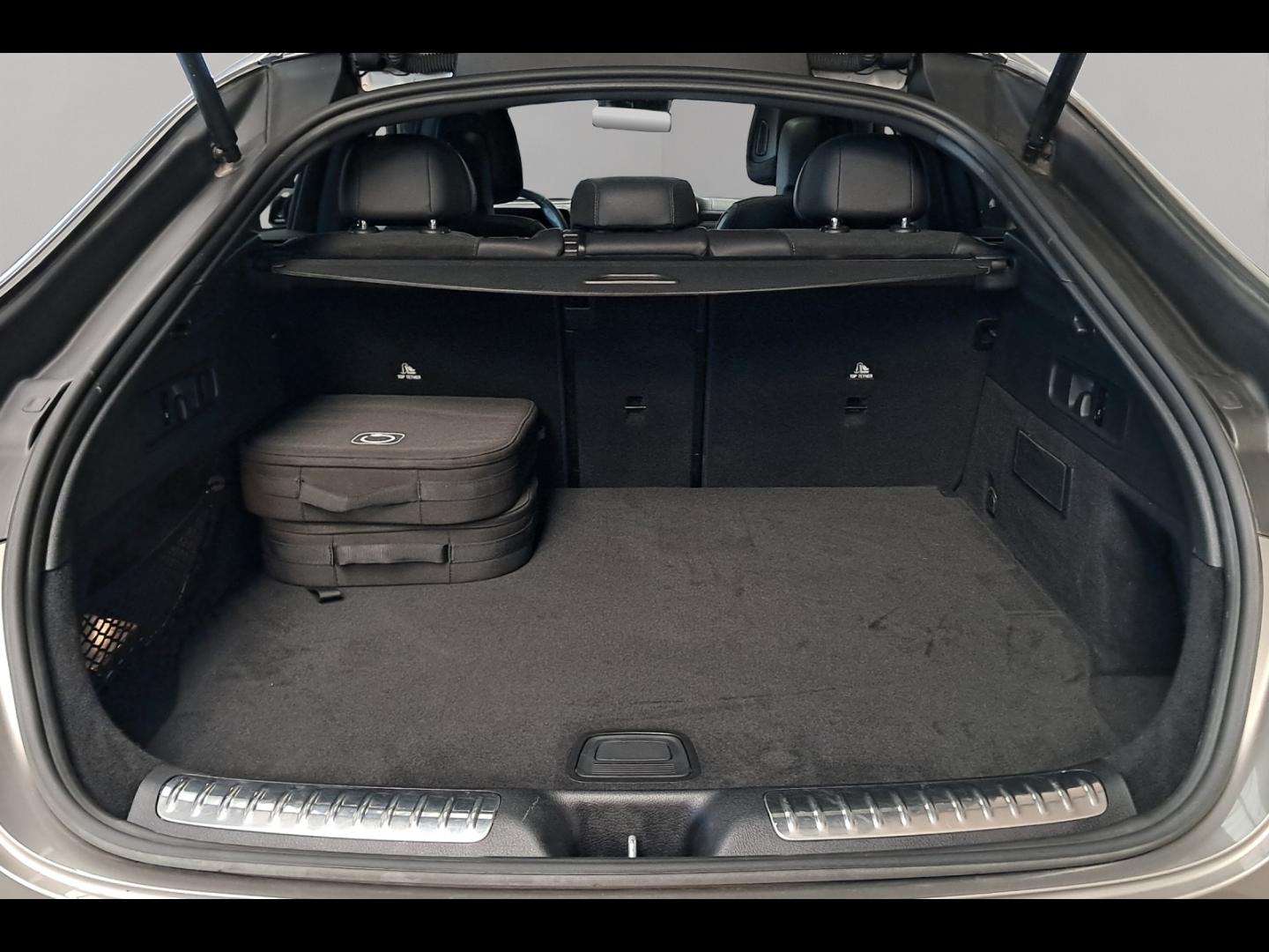 Image MERCEDES-BENZ GLC Coupé 400 e Hybrid 252+136ch AMG Line 4Matic 9G-Tronic