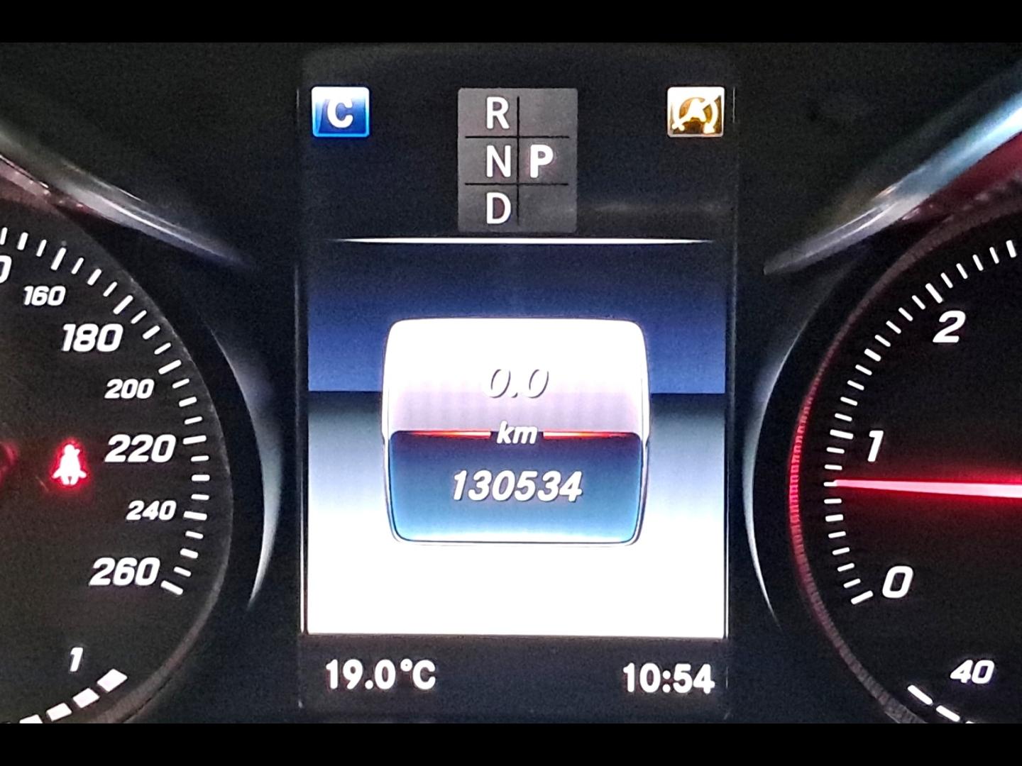 Image MERCEDES-BENZ GLC 220 d 170ch Sportline 4Matic 9G-Tronic