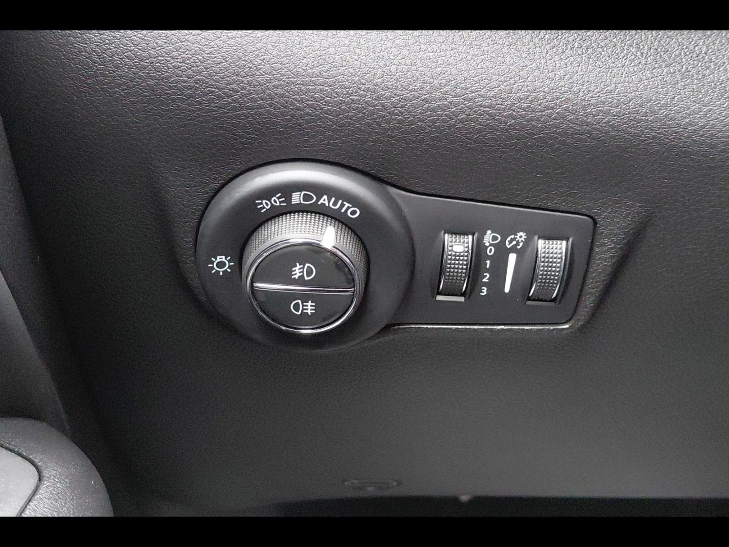 Image JEEP Compass 1.5 Turbo T4 130ch MHEV Summit 4x2 BVR7